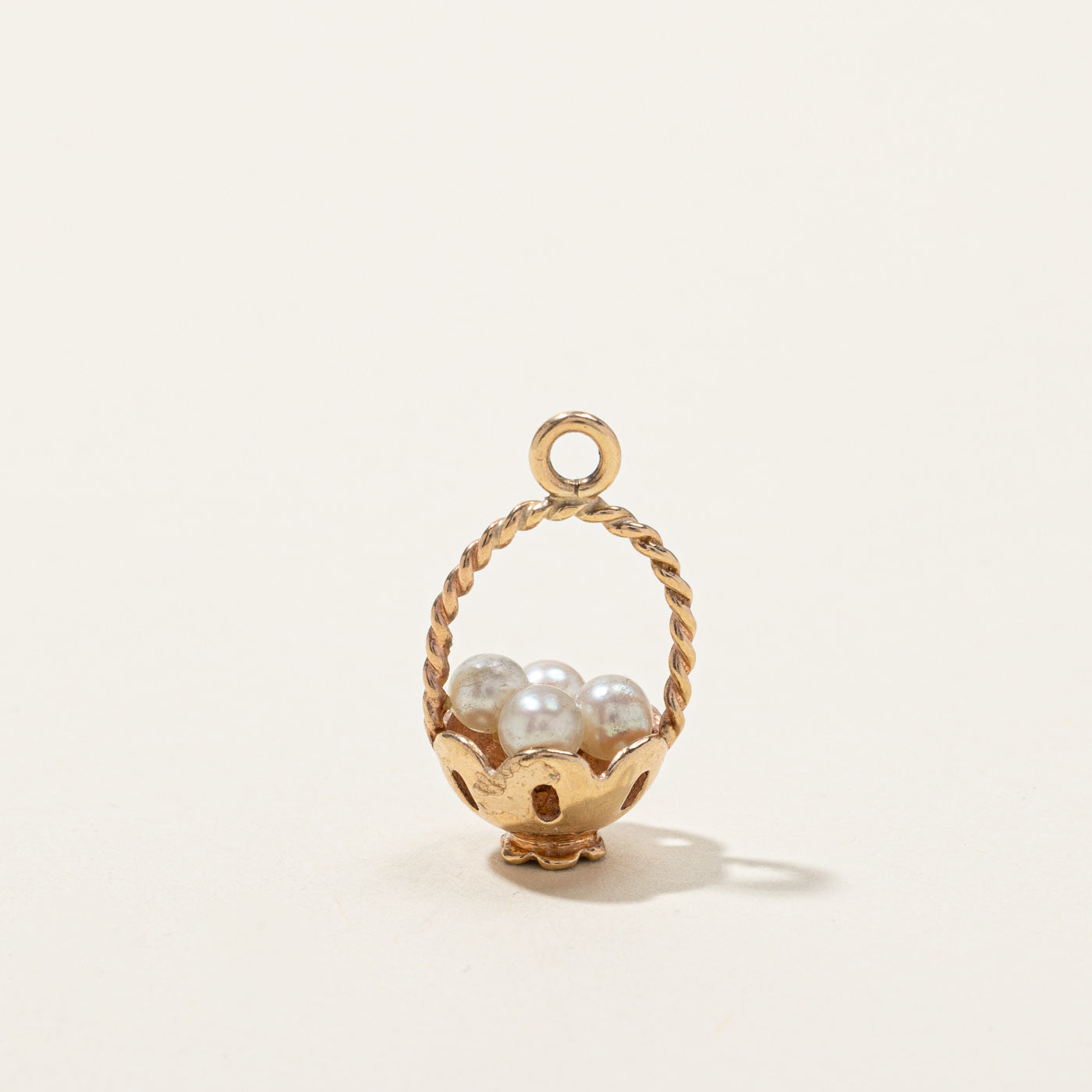 Pearls Pot Charm