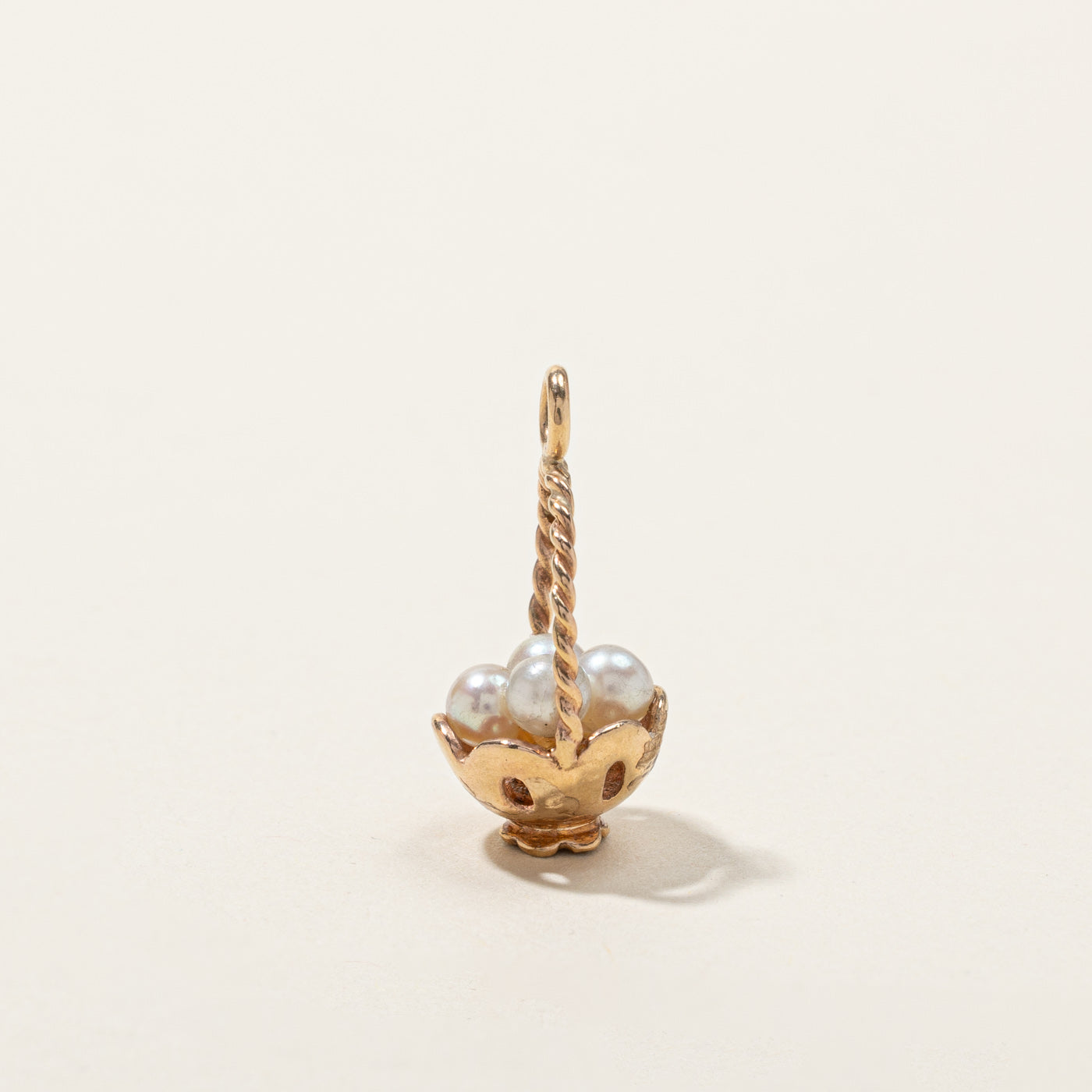 Pearls Pot Charm