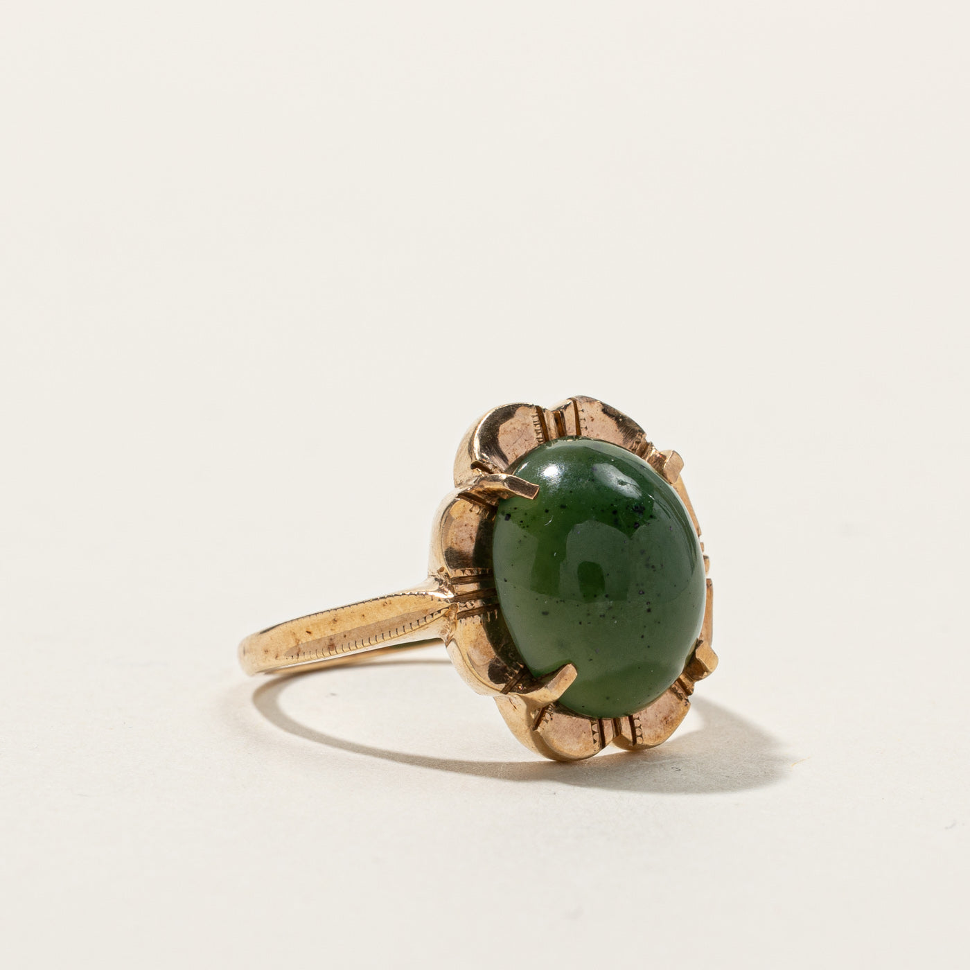 Nephrite Jade Gold Ring | 4.40ct | SZ 7 |