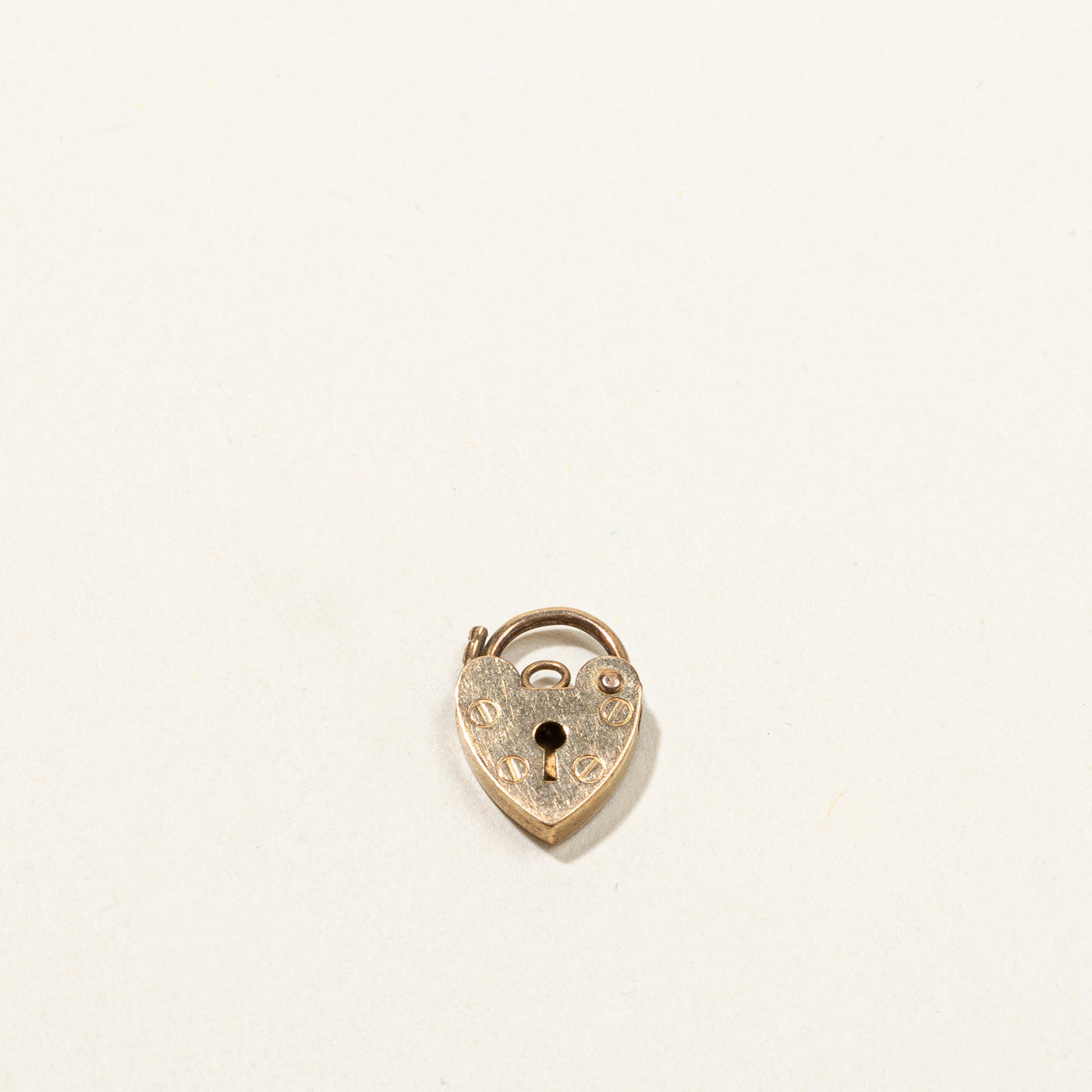 9k Heart Lock Charm
