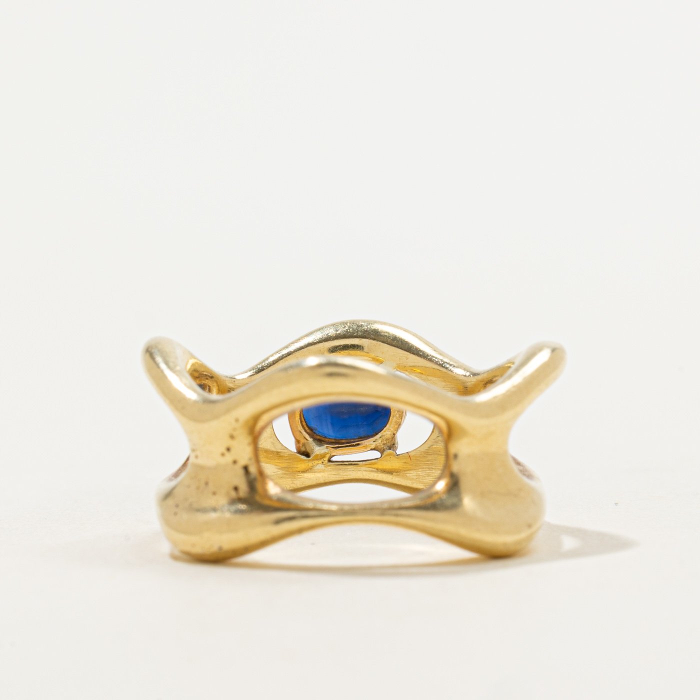 18K Ring with Sapphire