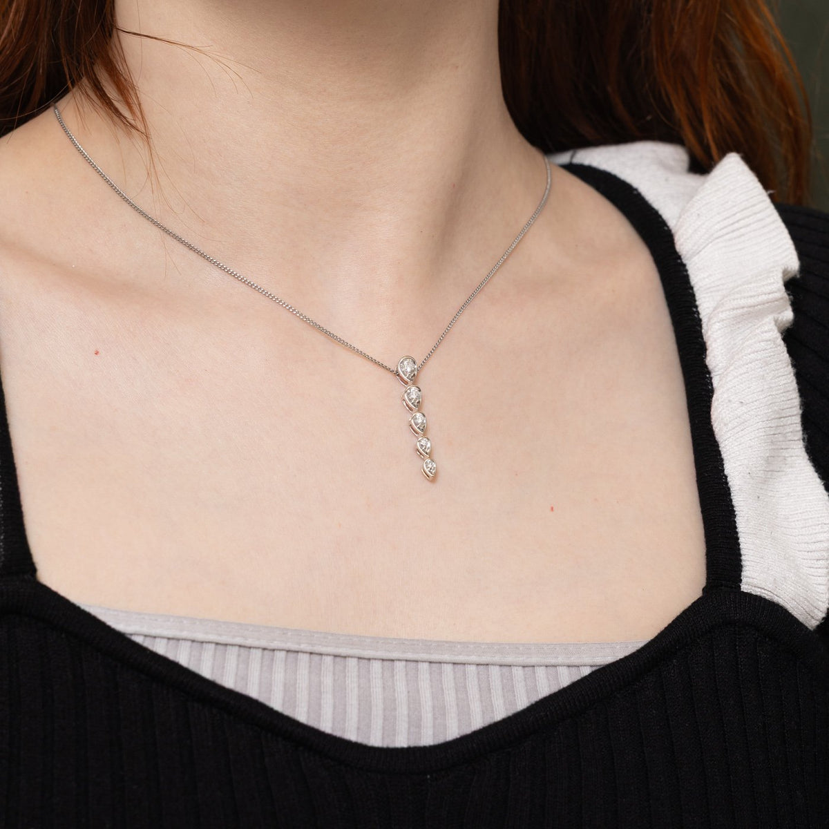 18k Bezel Set Diamond Column Teardrop Drop Pendant | 0.45ctw