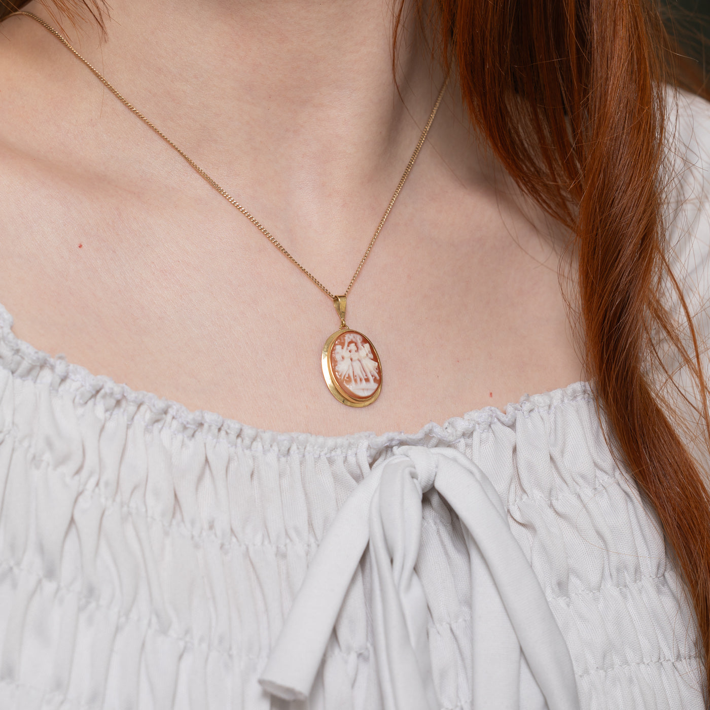 Vintage Italian Bezel Set Shell Cameo Pendant | 4.80ct