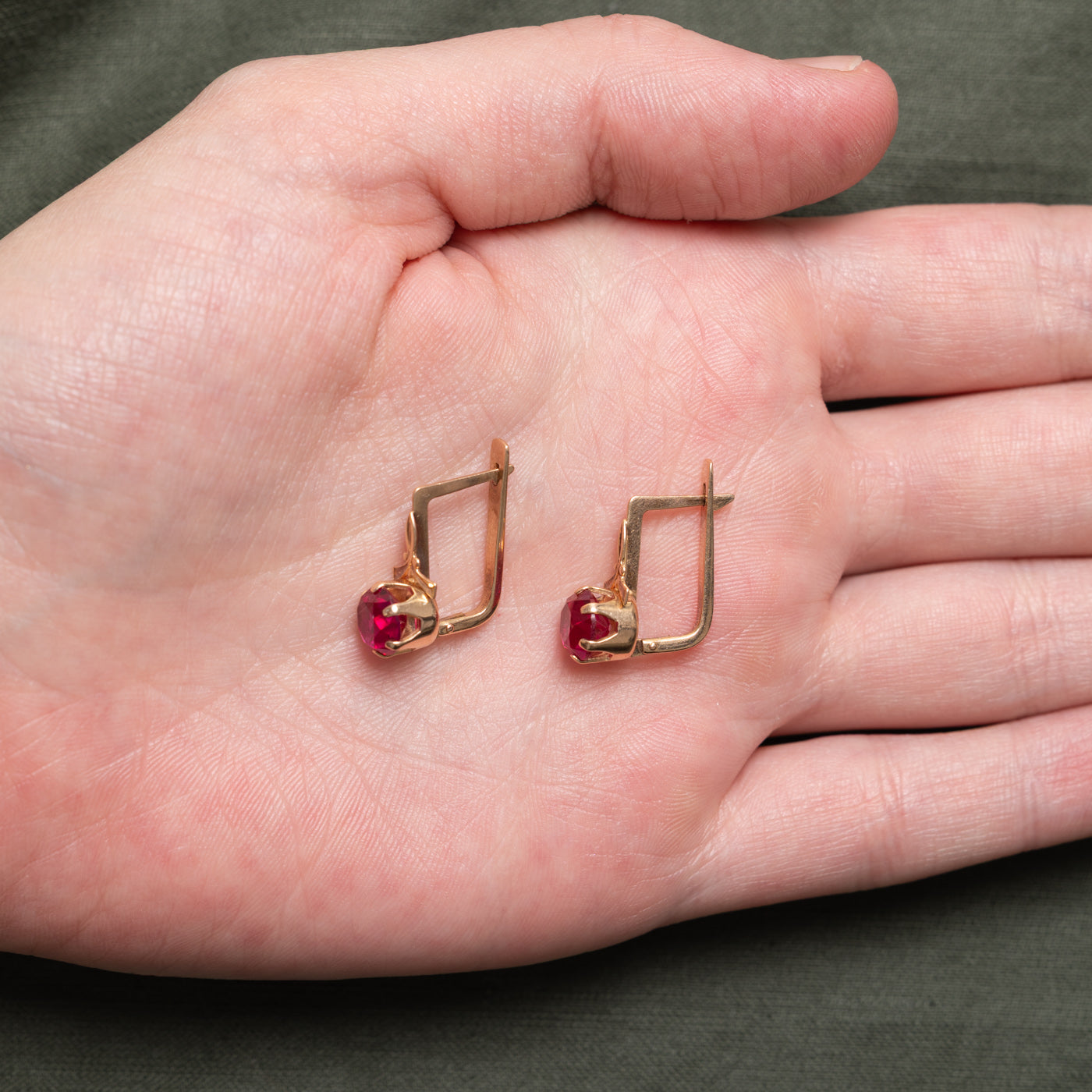 1983 Soviet Hallmarked 14k Synthetic Ruby Drop Earrings | 3.40ctw