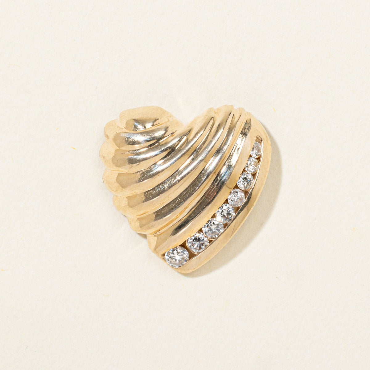 14k Diamond Accented Grooved Puffed Heart Pendant | 0.26ctw