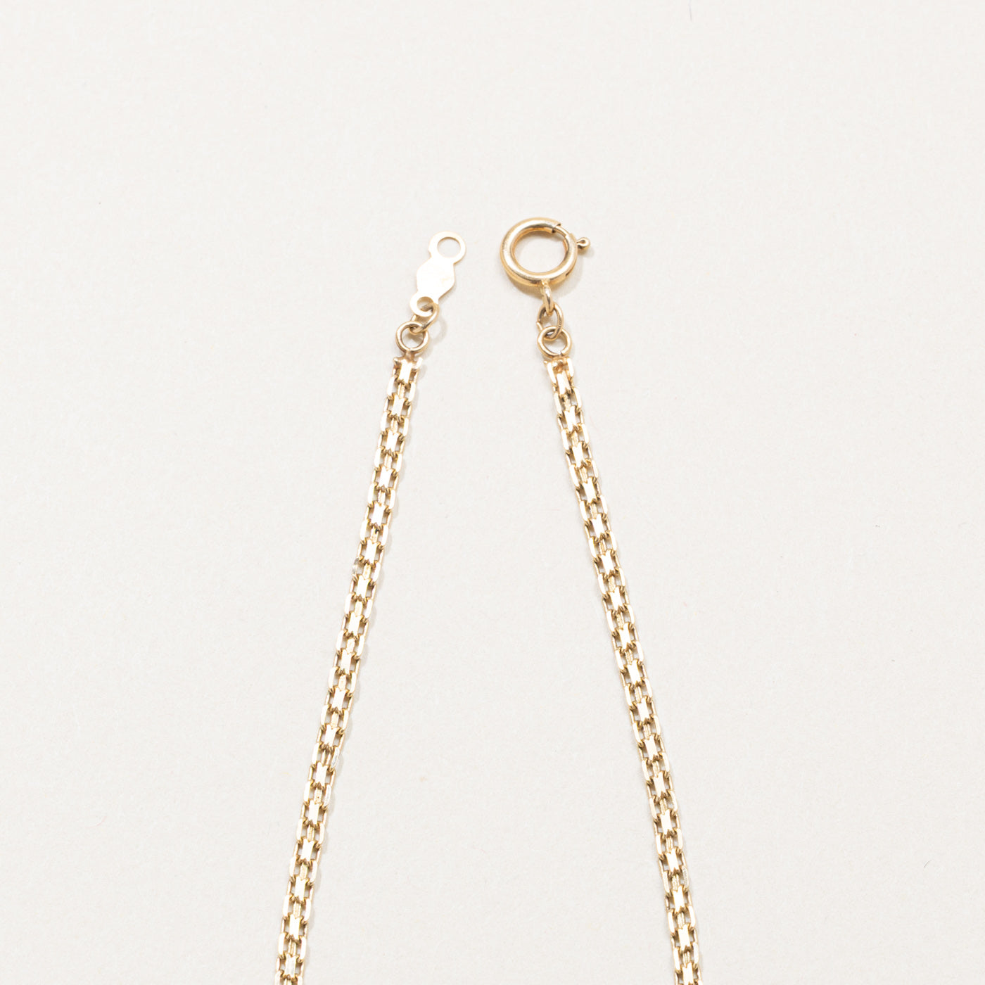 Bracelet en or, opale et diamants | 18 cm