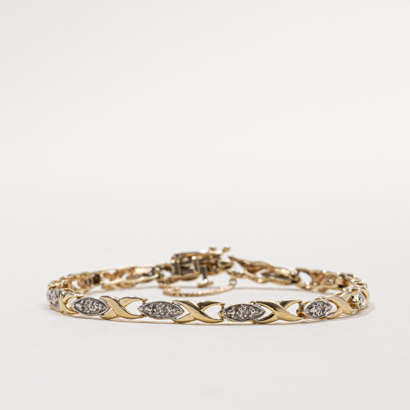 10k Diamond Geometric X Tennis Bracelet | 0.07ct | 7"