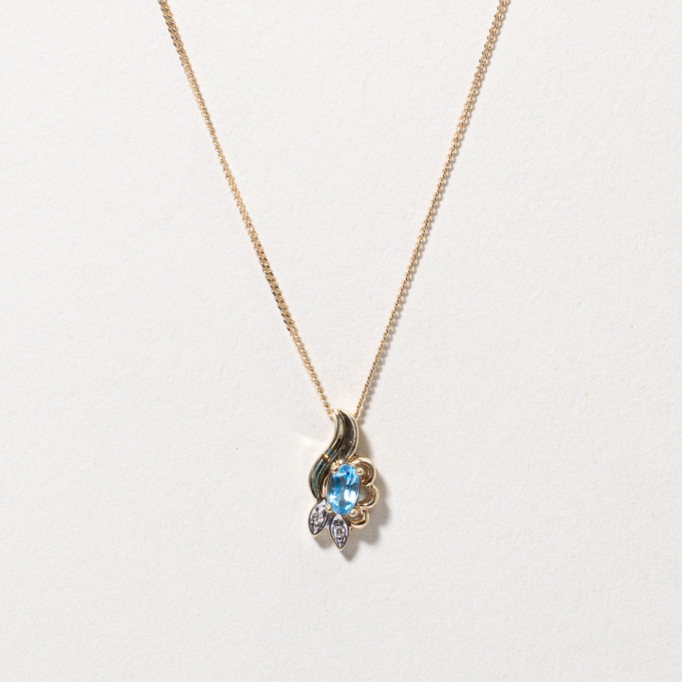 Collier pendentif floral en topaze bleue | 48 cm