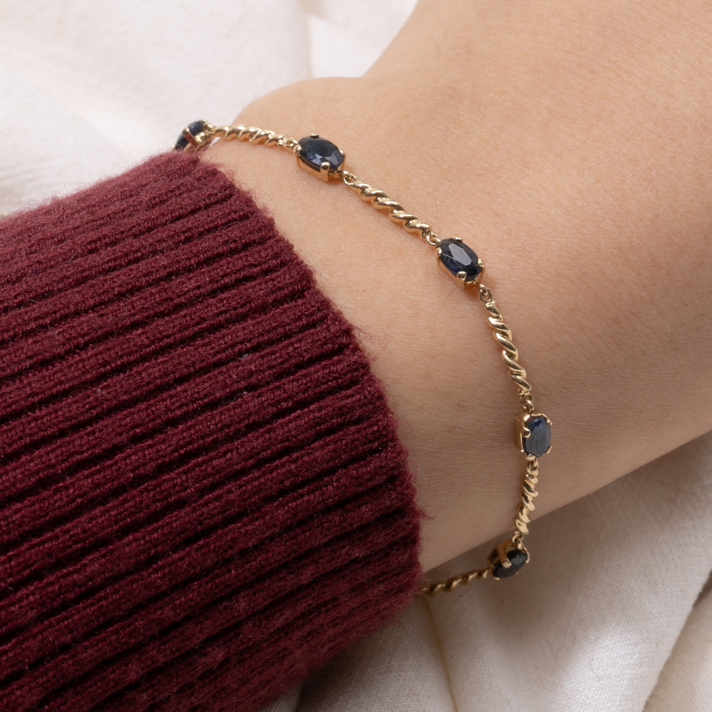 14k Sapphire Twist Bar Gemstone Bracelet | 1.8ct | 7.5"