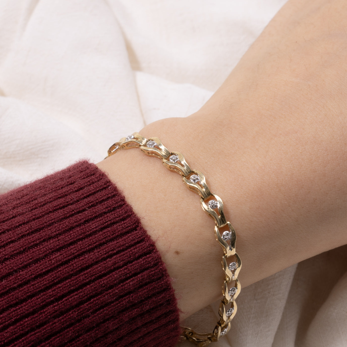 Diamond Accent Geometric Tennis Bracelet | 0.06ct | 7"