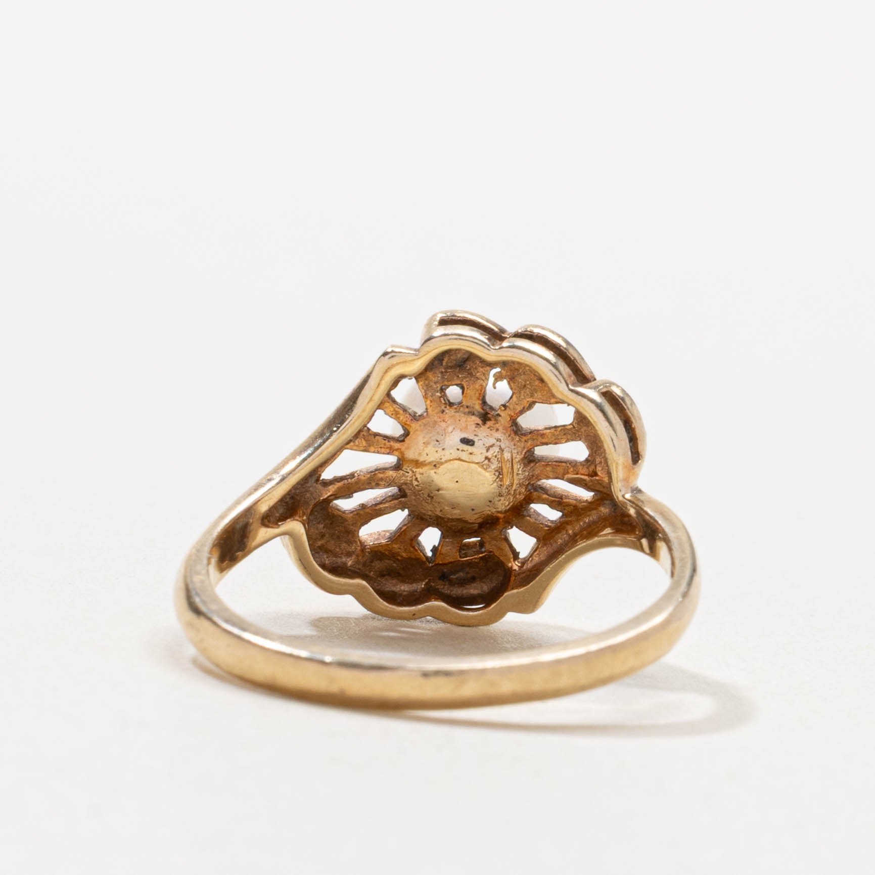10k Pearl Openwork Floral Ring | SZ 5.5
