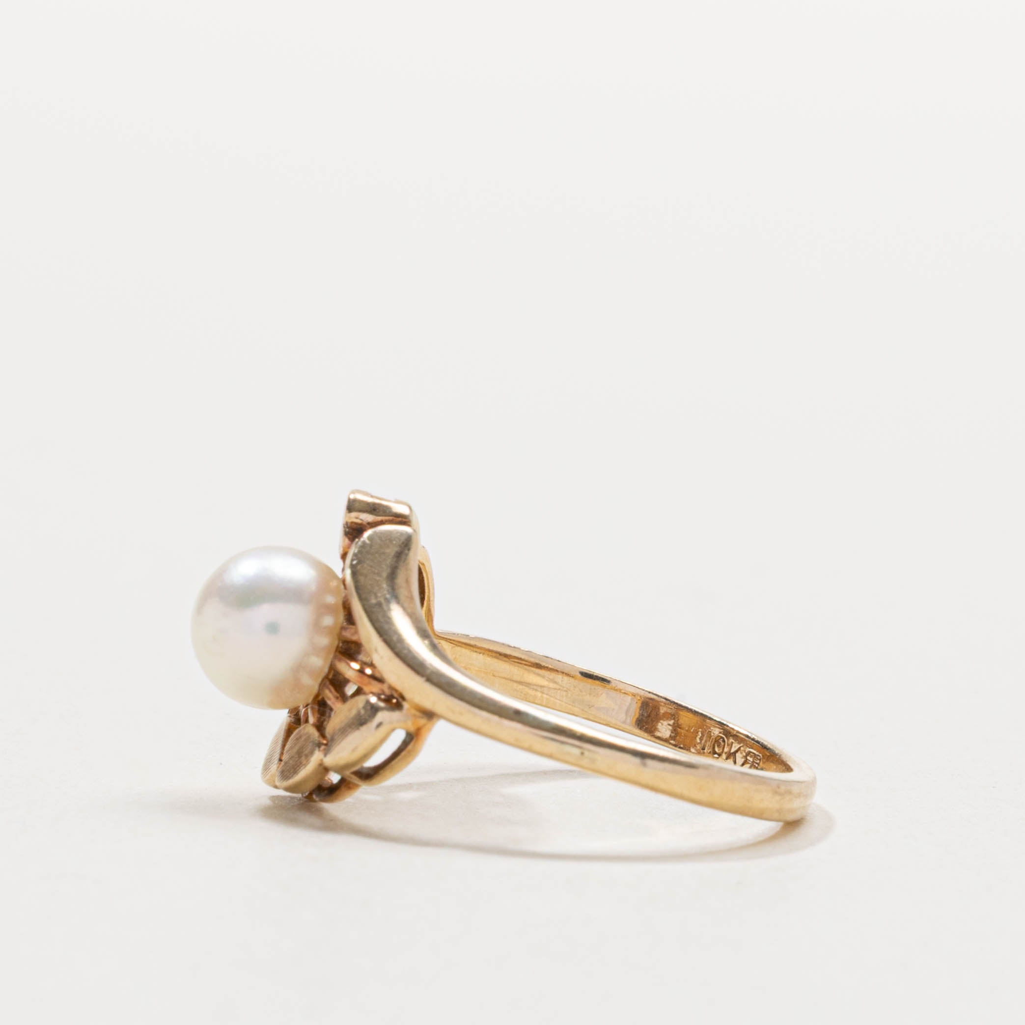 10k Pearl Openwork Floral Ring | SZ 5.5