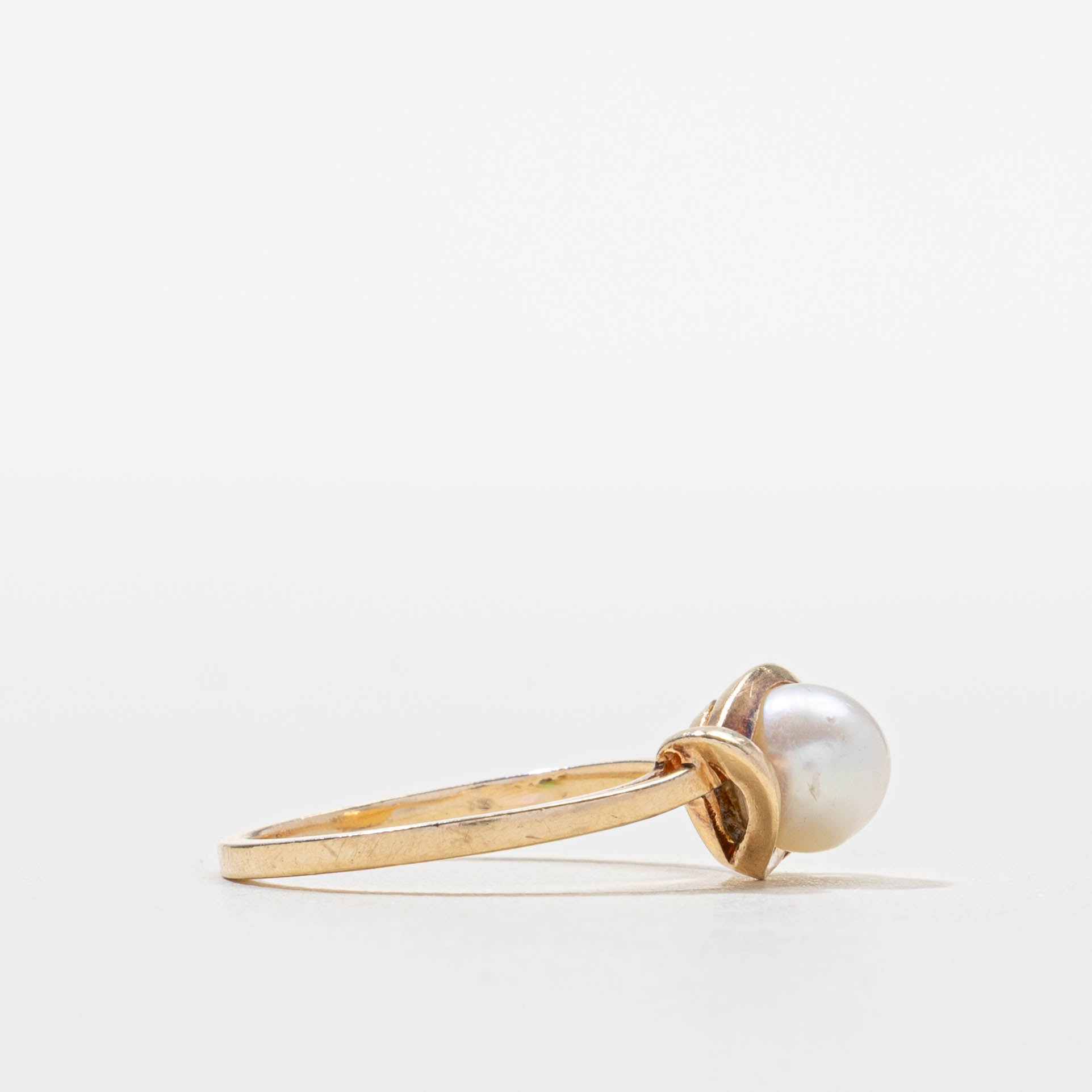 10k Pearl Abstract Ring | SZ 6.5