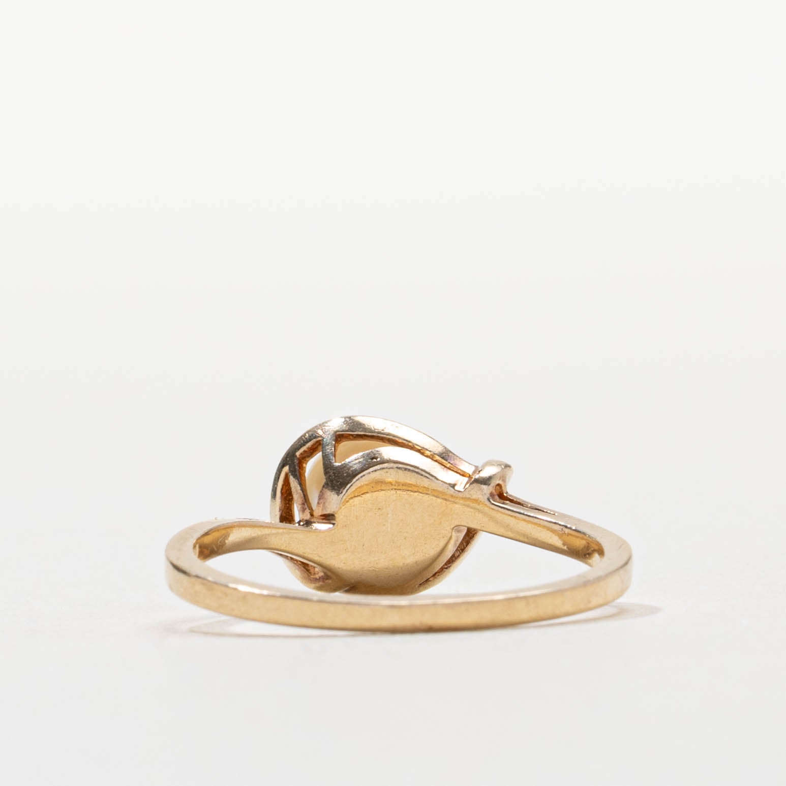 10k Pearl Abstract Ring | SZ 6.5