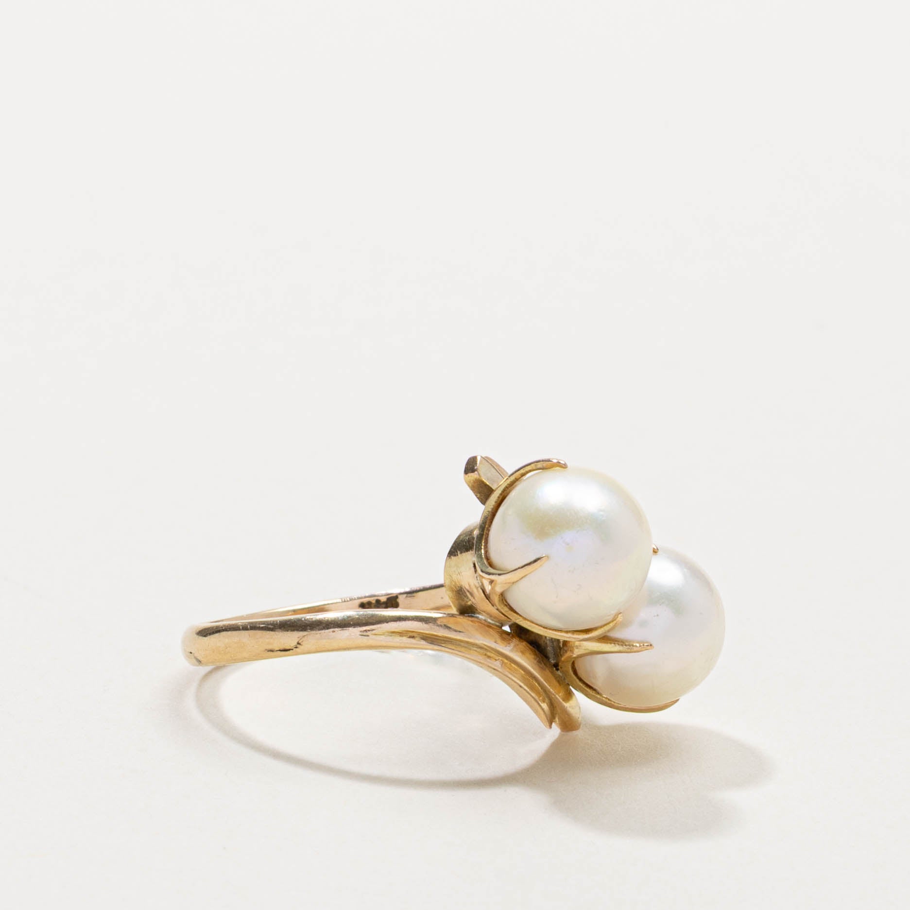 14k Two Stone Pearl Grooved Bypass Ring | SZ 8