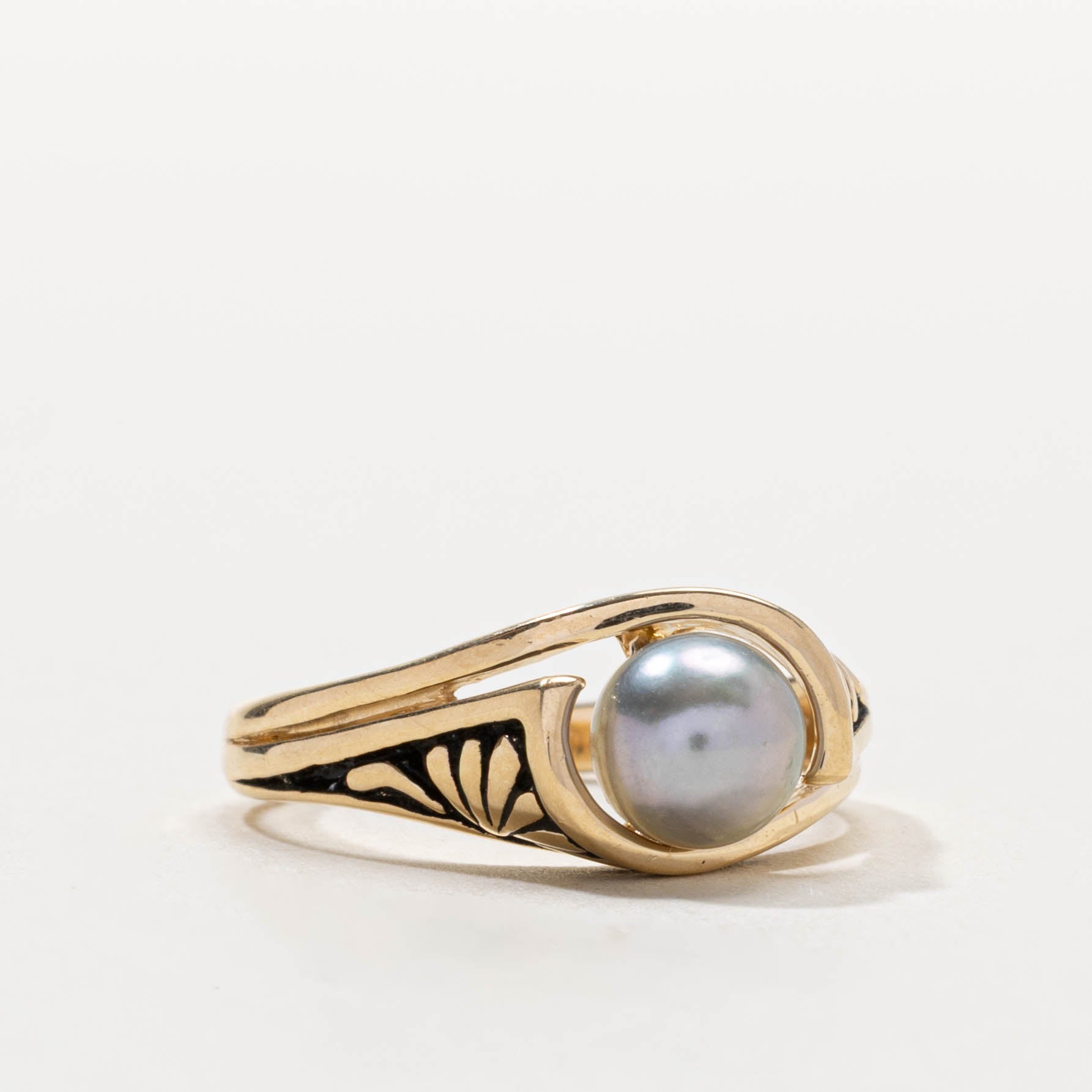 14k Pearl Ornate Detailed Ring | SZ 6.5