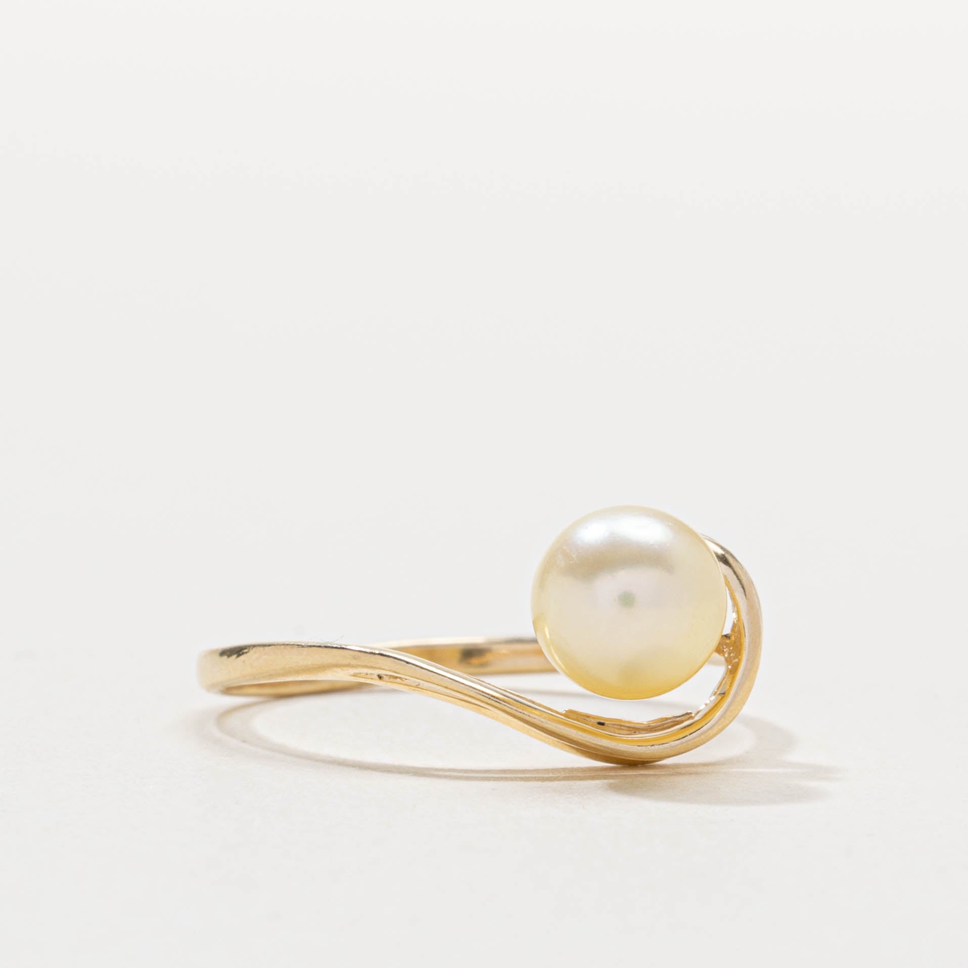 14k Pearl Swirl Abstract Ring | SZ 6.75