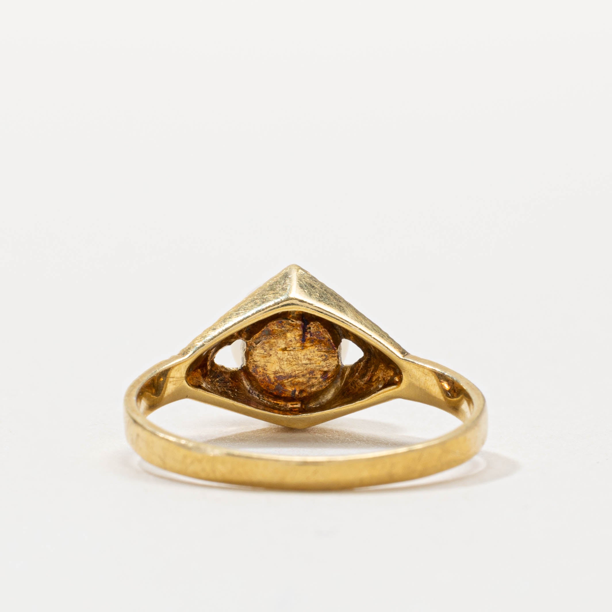 18k Pearl Textured Rhombus Shaped Ring | SZ 6.75