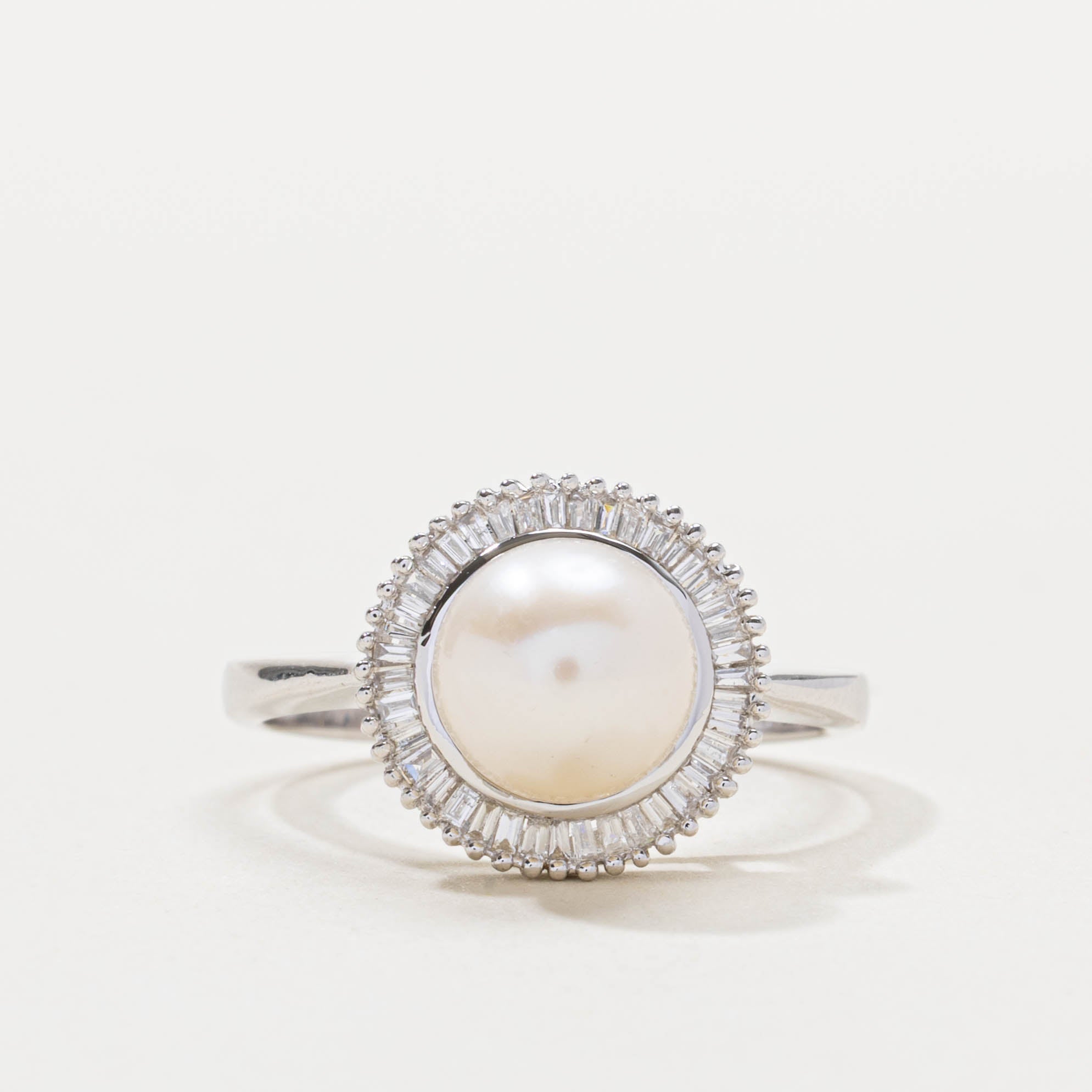 18k Pearl & Baguette Cut Diamond Halo Ring | SZ 6.5