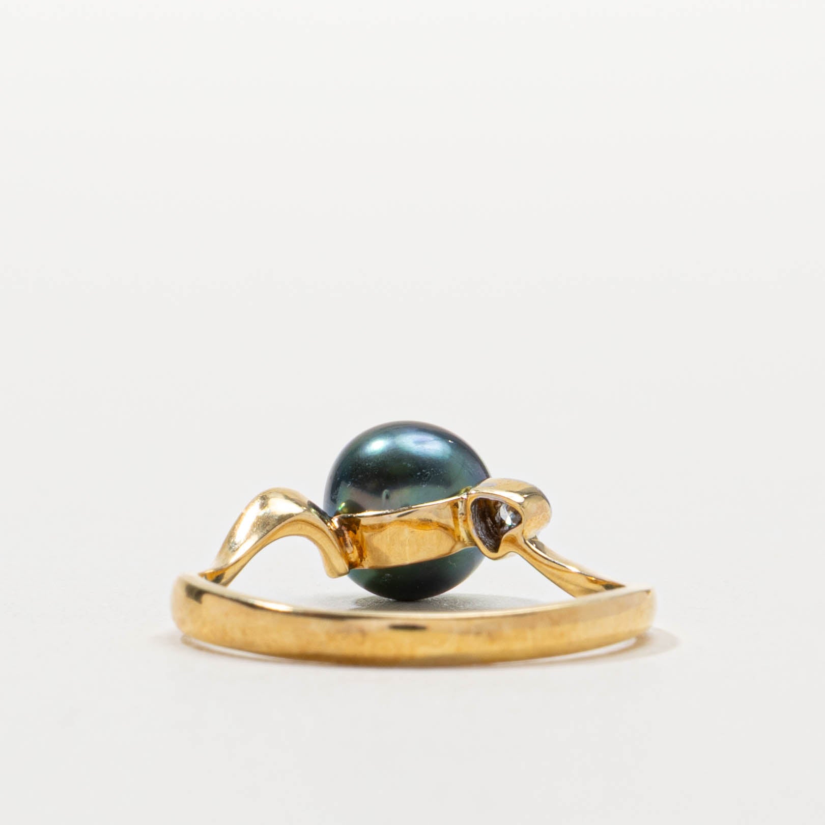 18k Pearl & Diamond Wavy Ring | SZ 7.75