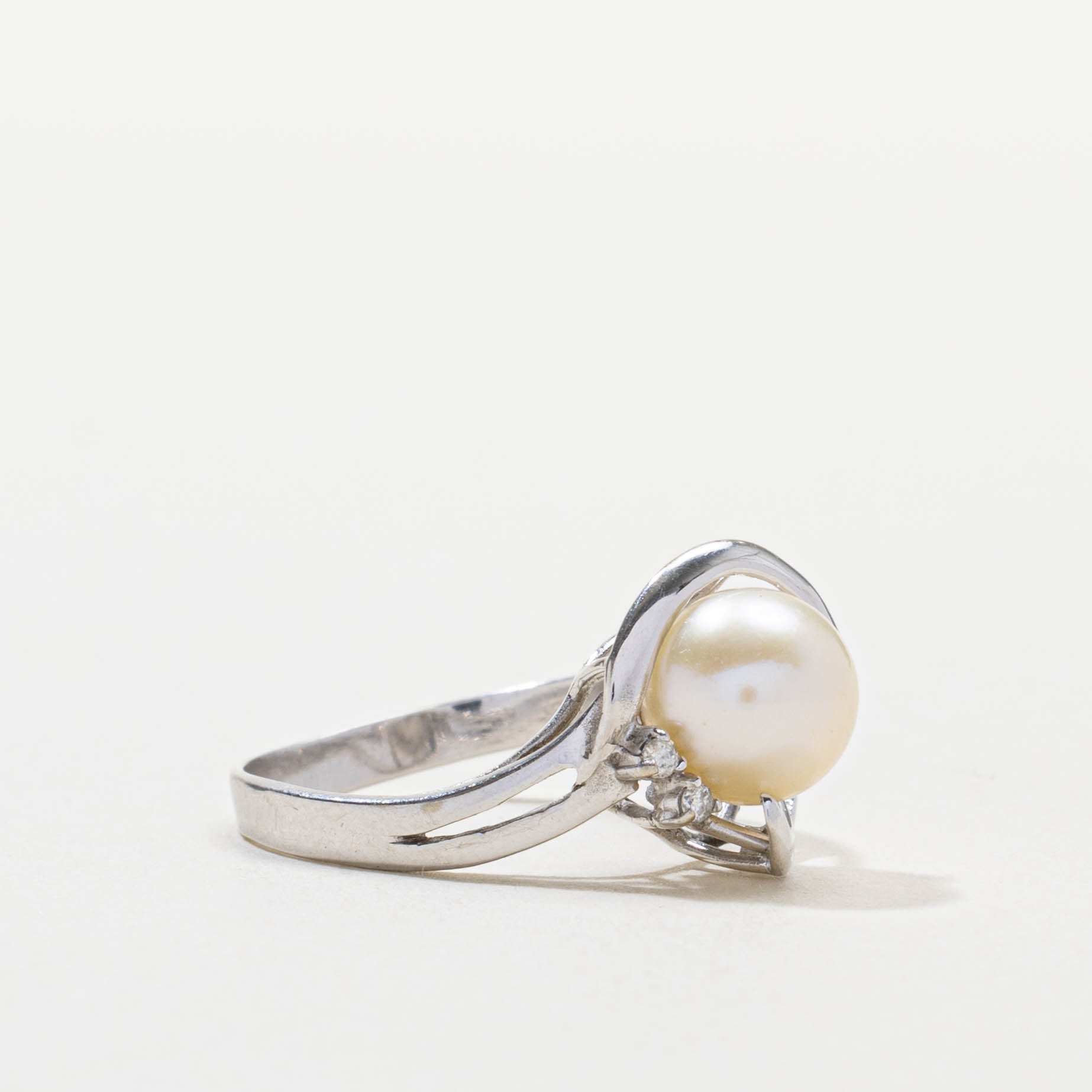 18k White Gold Pearl & Diamond Abstract Ring | SZ 6.5