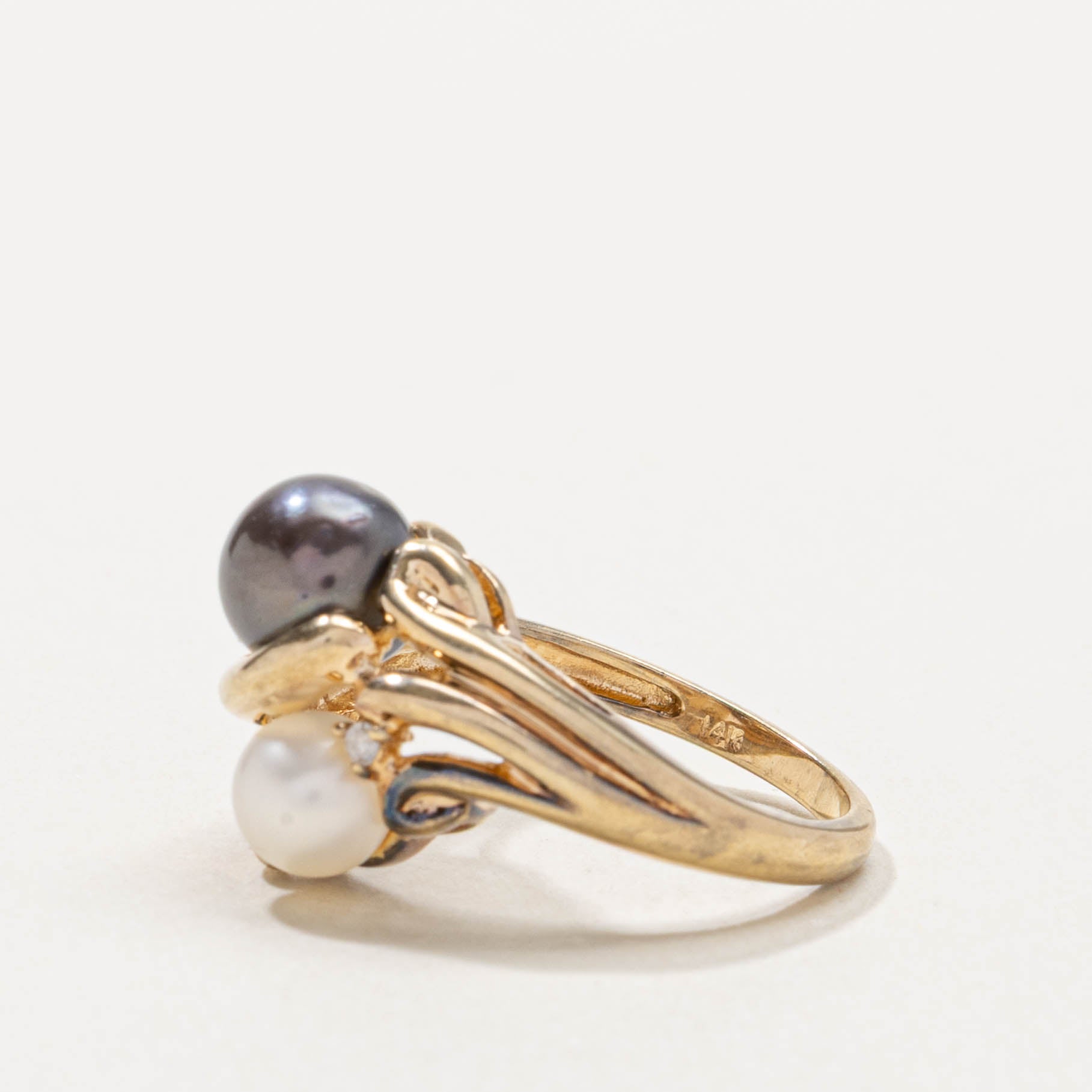 14k Black & White Pearl & Diamond Toi et Moi Ring | SZ 4.75