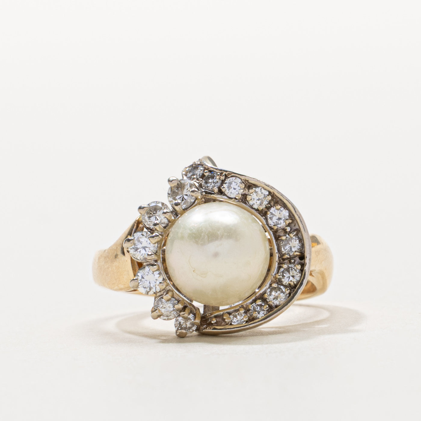 14k Pearl & Diamond Petal Halo Ring | SZ 5.75