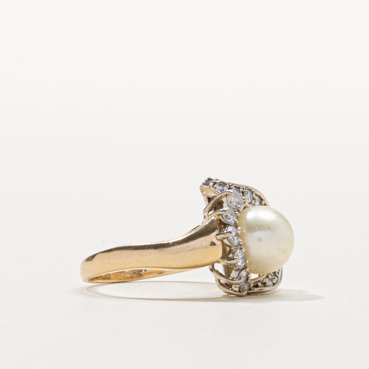14k Pearl & Diamond Petal Halo Ring | SZ 5.75