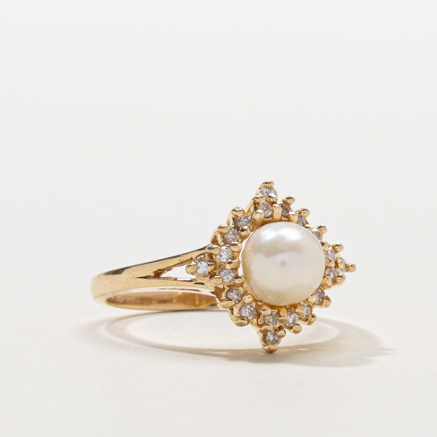 14k Pearl & Diamond Petal Halo Ring | SZ 6.5