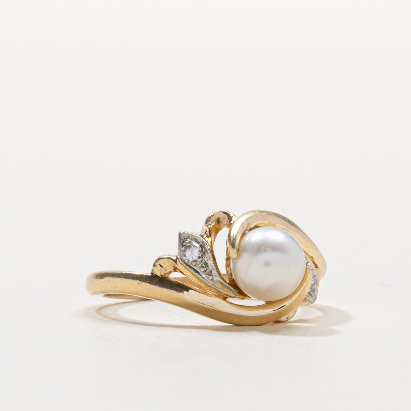 ‘Birks’ 14k Pearl & Diamond Swirl Bypass Ring | SZ 6.25