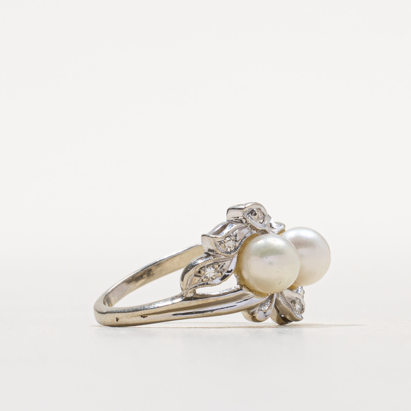 14k Two Stone Pearl & Diamond Floral Ring | SZ 4.25