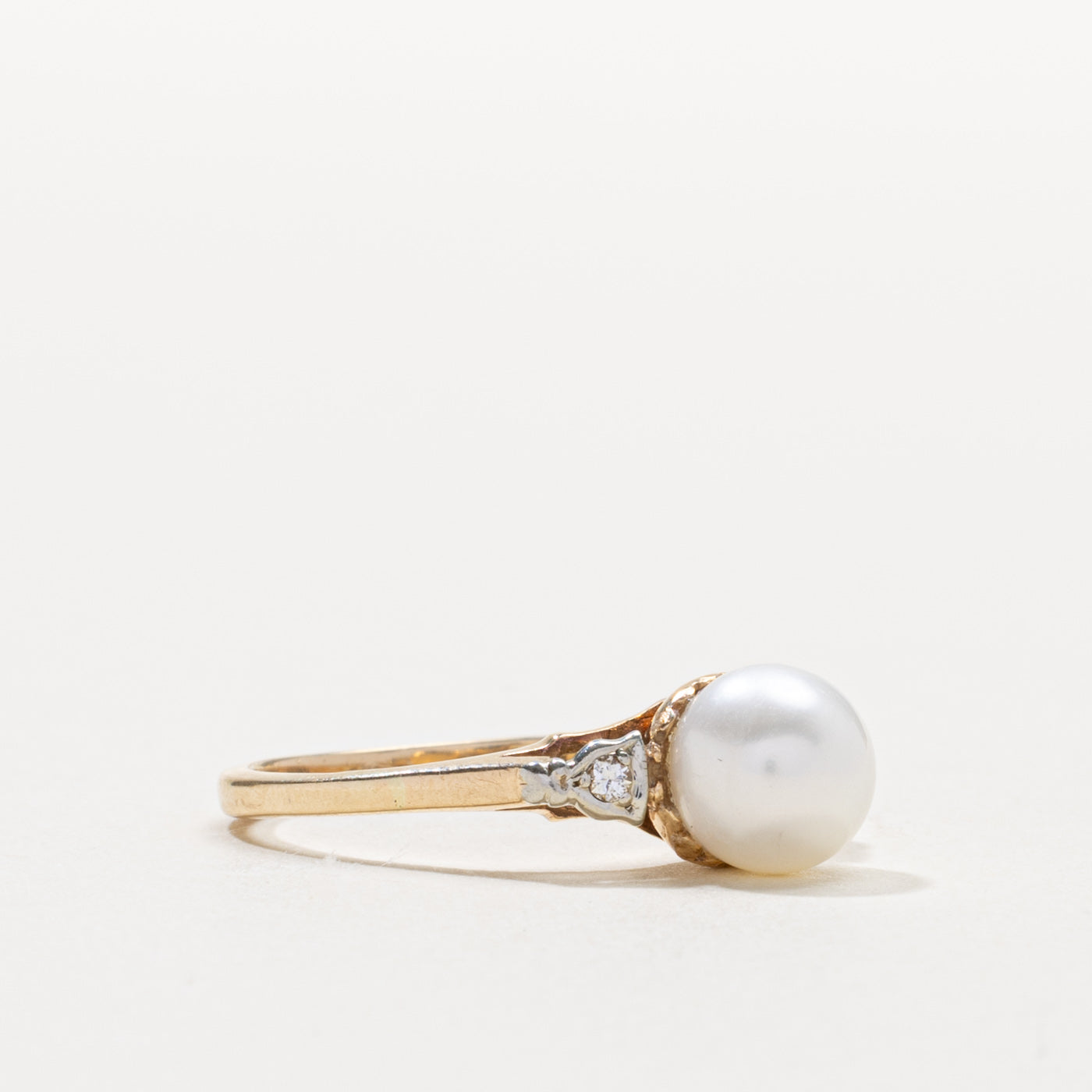 10k Pearl & Diamond Textured Ring | SZ 7.75