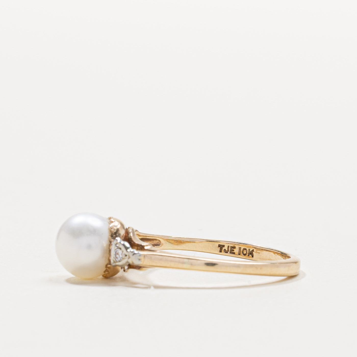 10k Pearl & Diamond Textured Ring | SZ 7.75