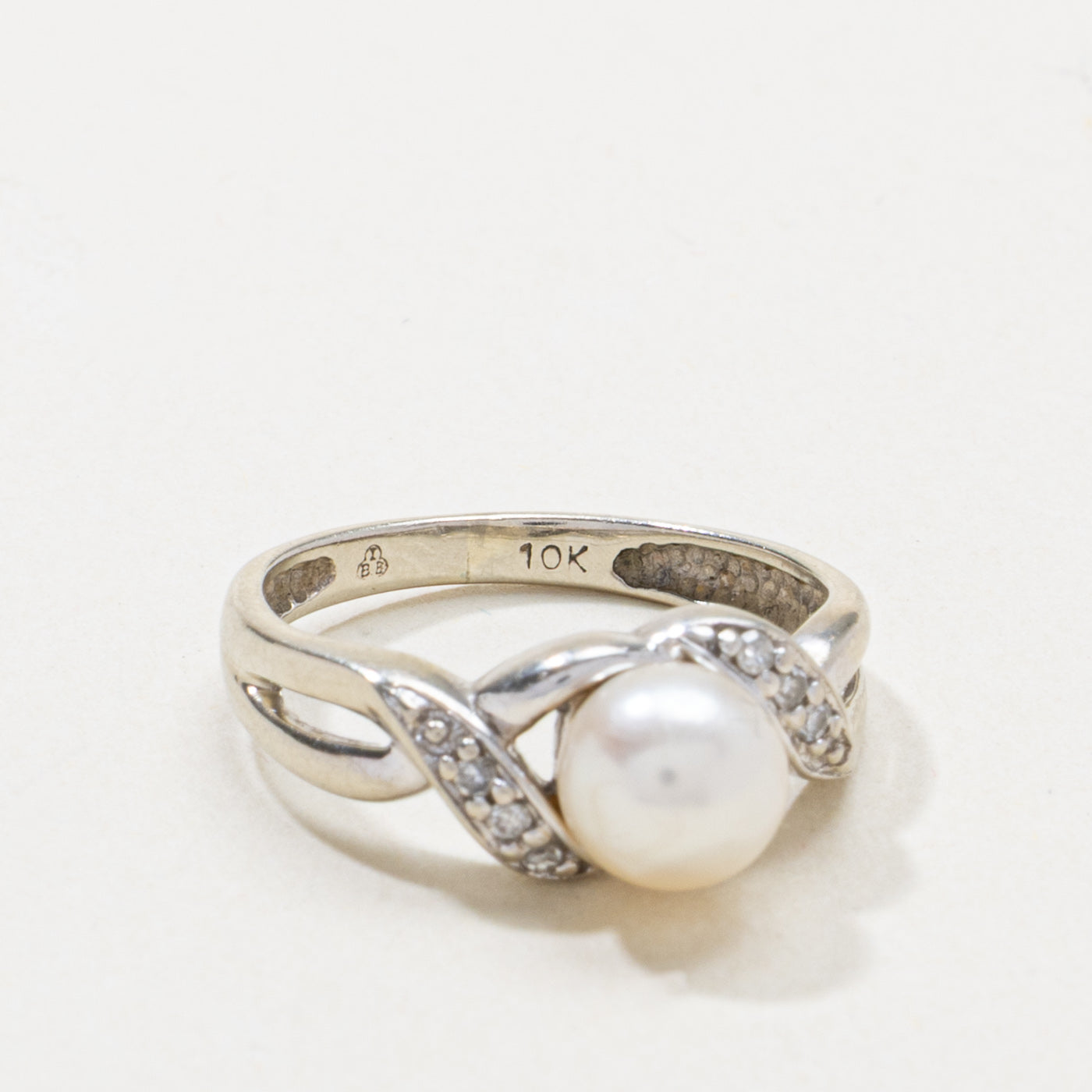 10k Pearl & Diamond Accented Crossover Ring | SZ 4