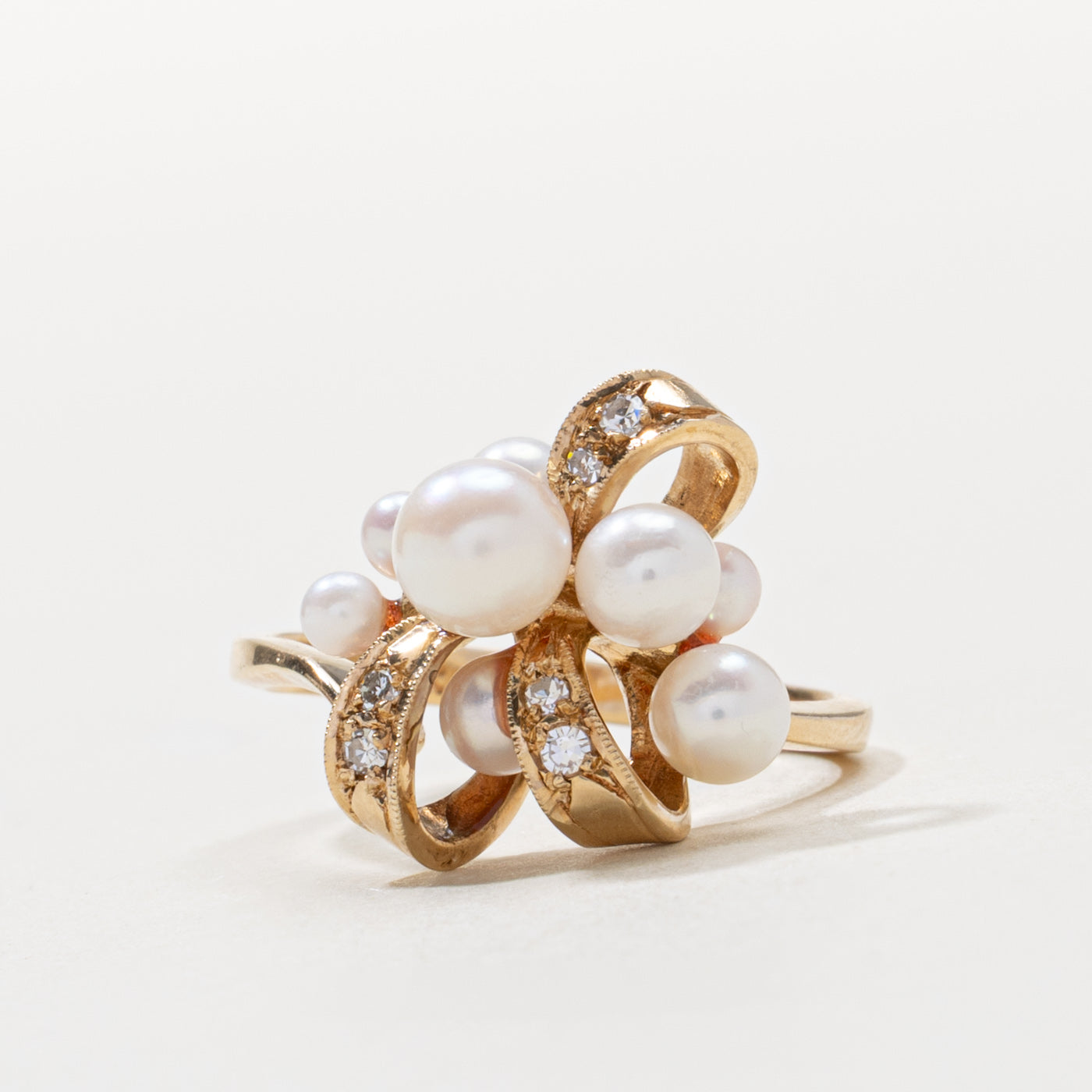 10k Pearl & Diamond Cluster Cocktail Ring | SZ 6.25