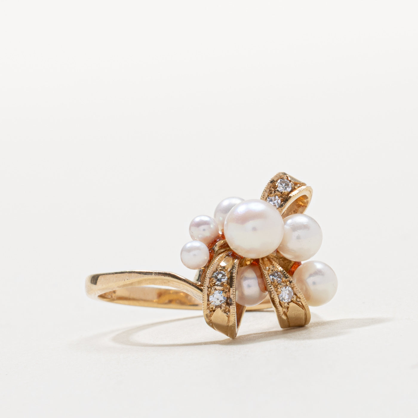 10k Pearl & Diamond Cluster Cocktail Ring | SZ 6.25