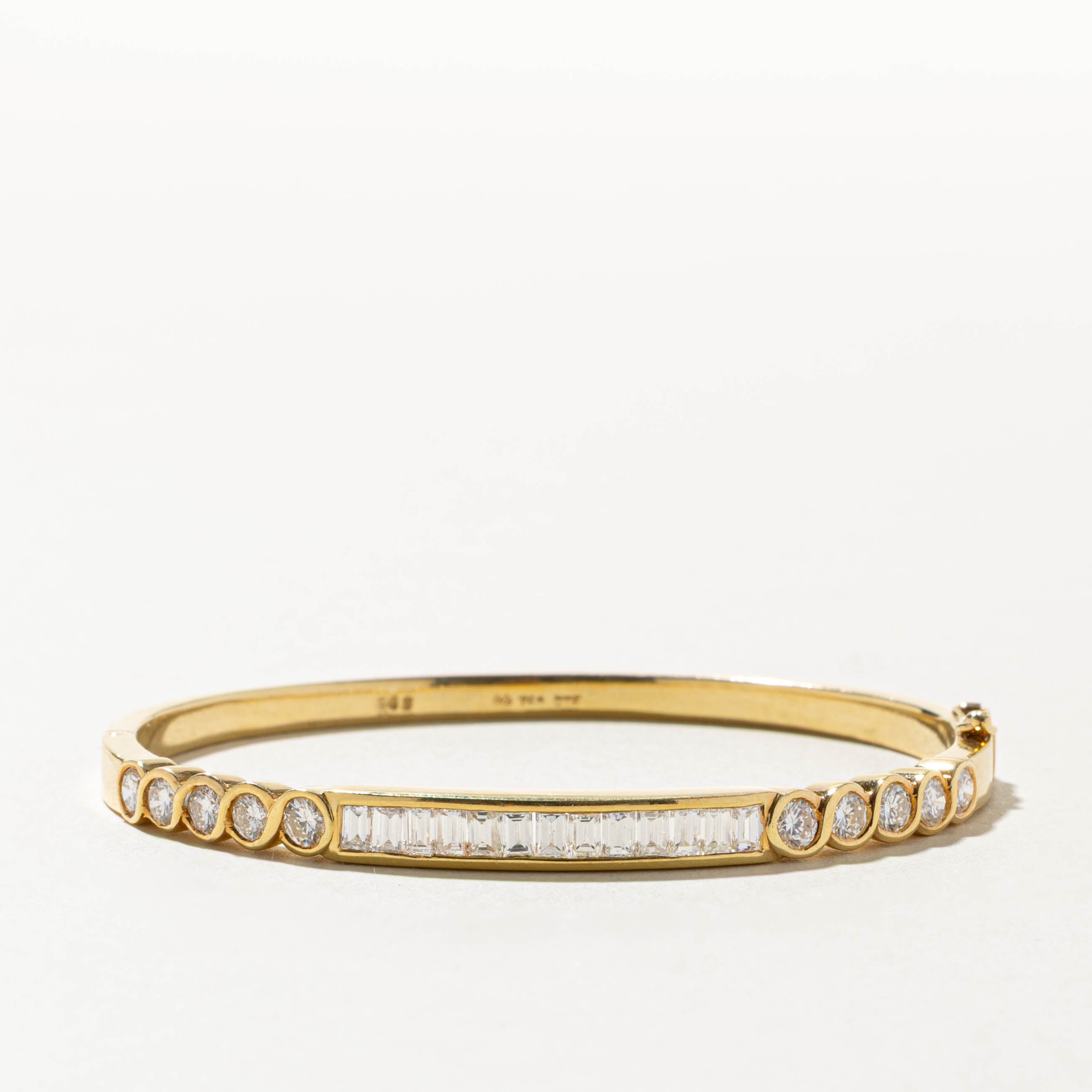 'Chow Tai Fook' 18k Multi Cut Diamond Bangle | 1.63ctw | 6"