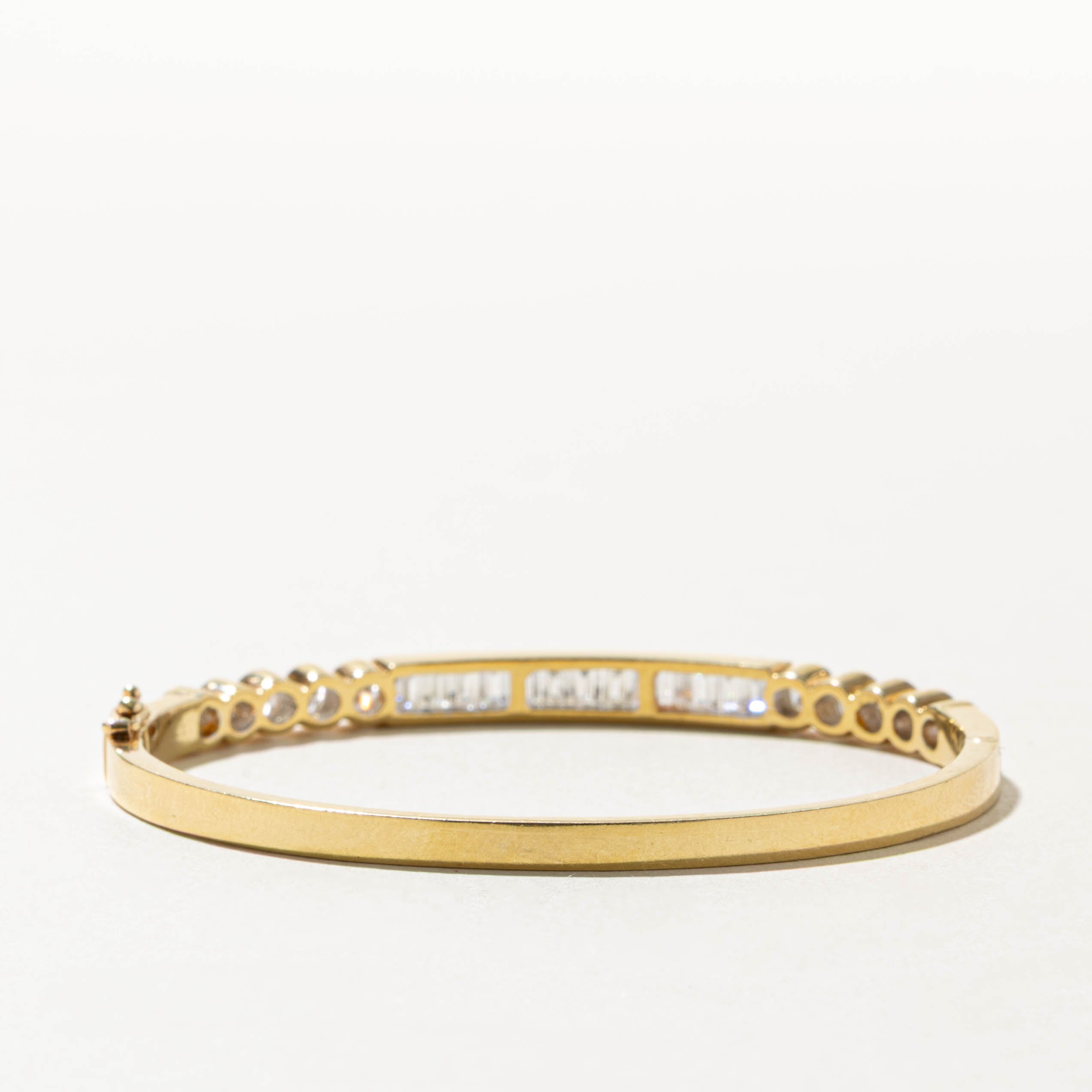 'Chow Tai Fook' 18k Multi Cut Diamond Bangle | 1.63ctw | 6"