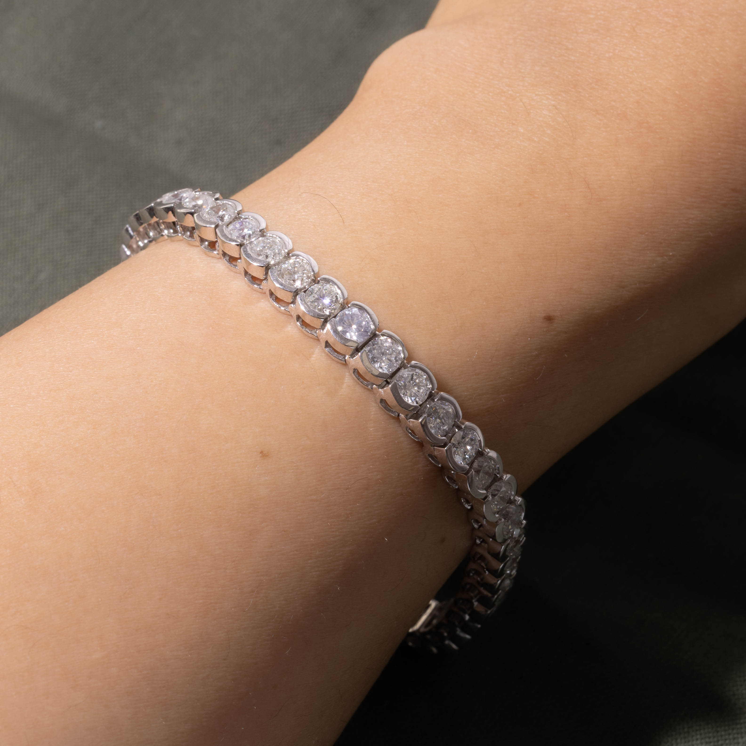 18k Eternity Semi Bezel Diamond Tennis Bracelet | 8.40ctw I2 G | 7"
