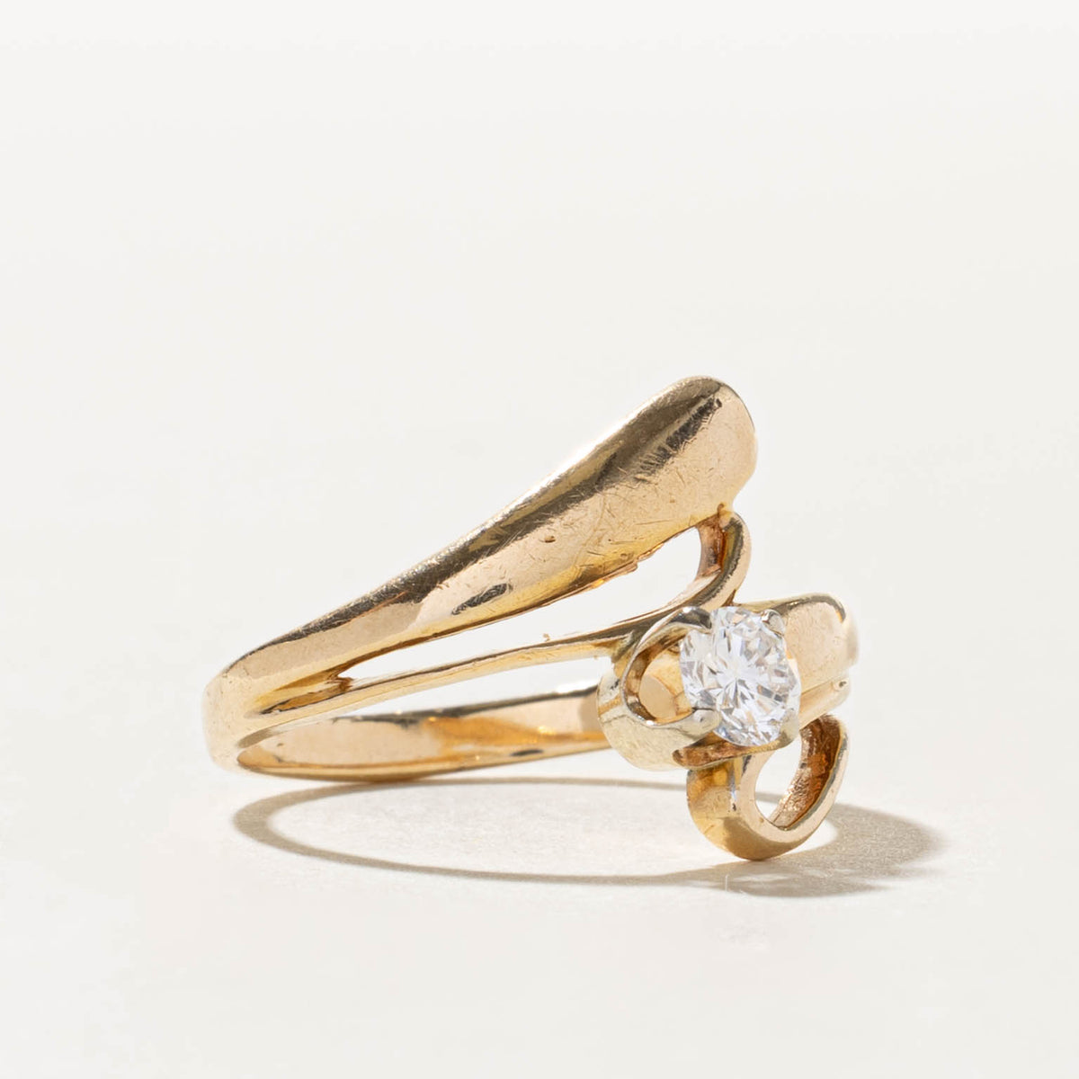 18k Solitaire Diamond Open Loop Bypass Ring | 0.33ct VS2/SI1 I/J | SZ 6