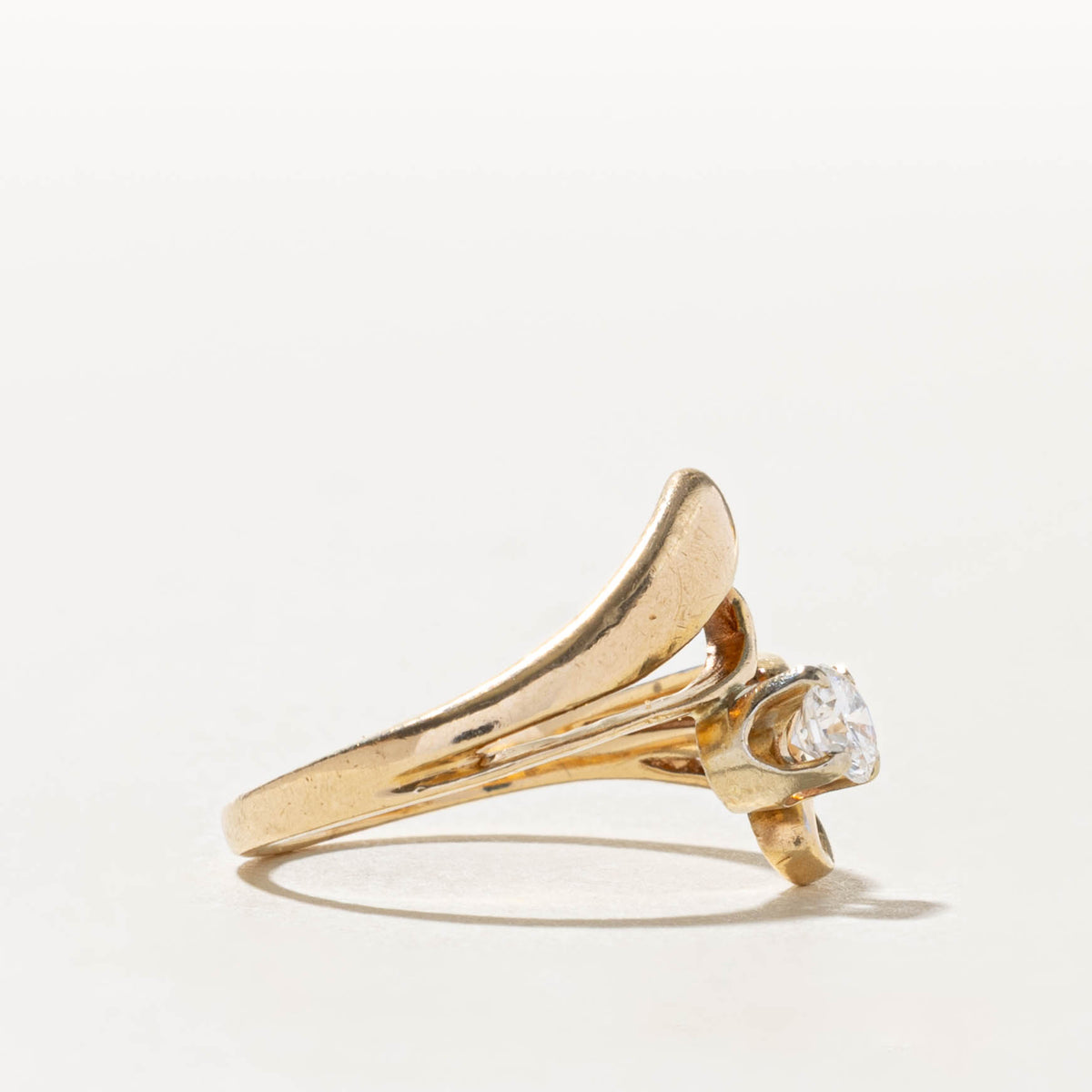 18k Solitaire Diamond Open Loop Bypass Ring | 0.33ct VS2/SI1 I/J | SZ 6