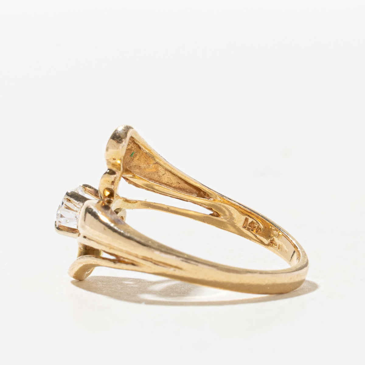 18k Solitaire Diamond Open Loop Bypass Ring | 0.33ct VS2/SI1 I/J | SZ 6