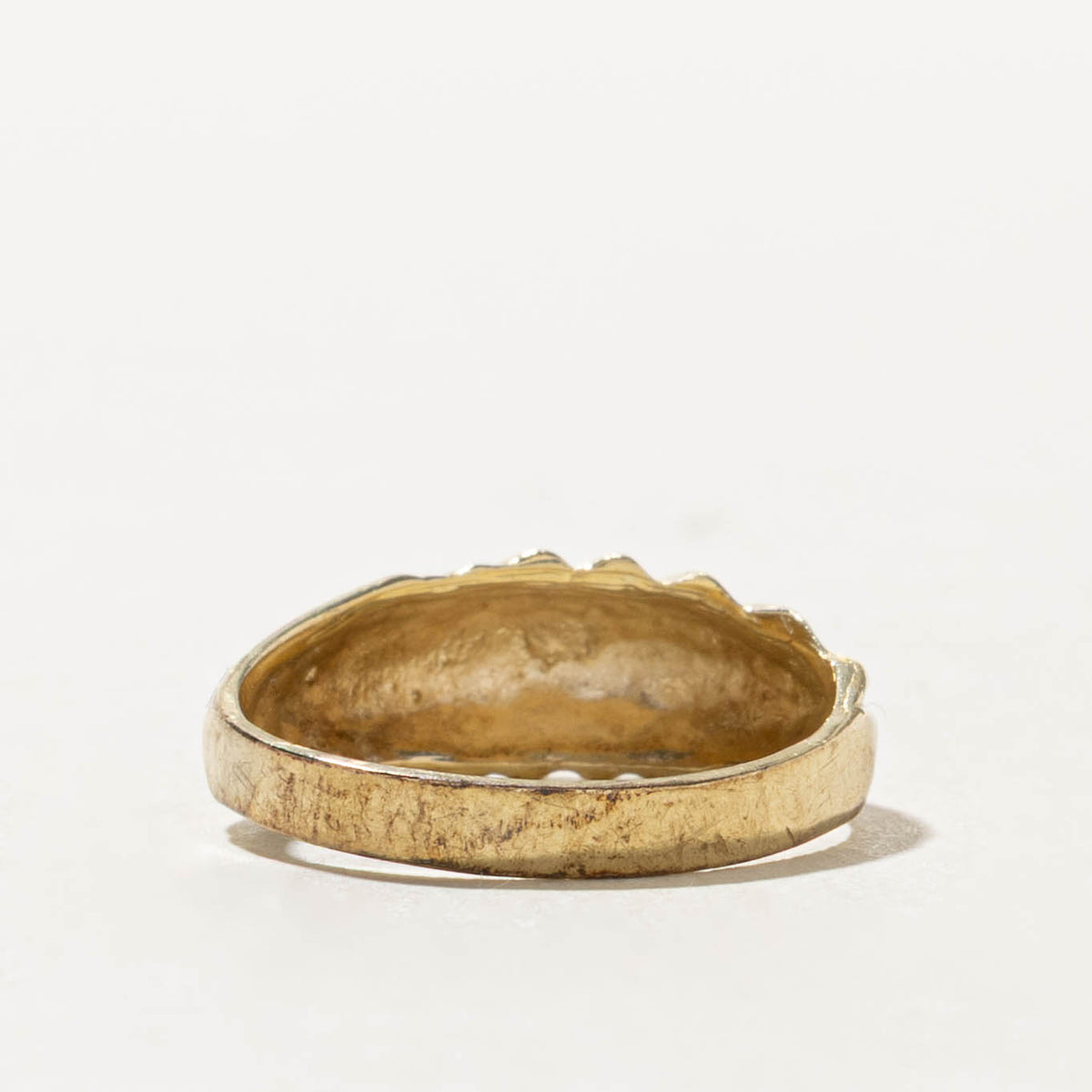 10k Yellow Gold Grooved Croissant Dome Ring | SZ 6.5