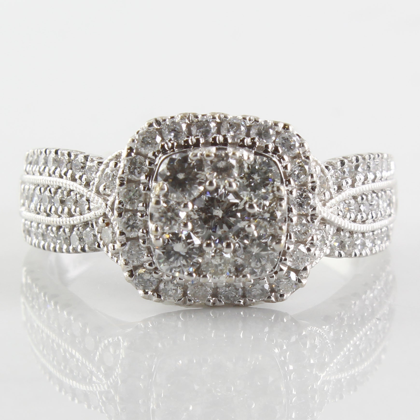 'Michael Hill' Diamond Halo Cluster Engagement Ring | 1.00ctw | SZ 7.5 | - 100 Ways