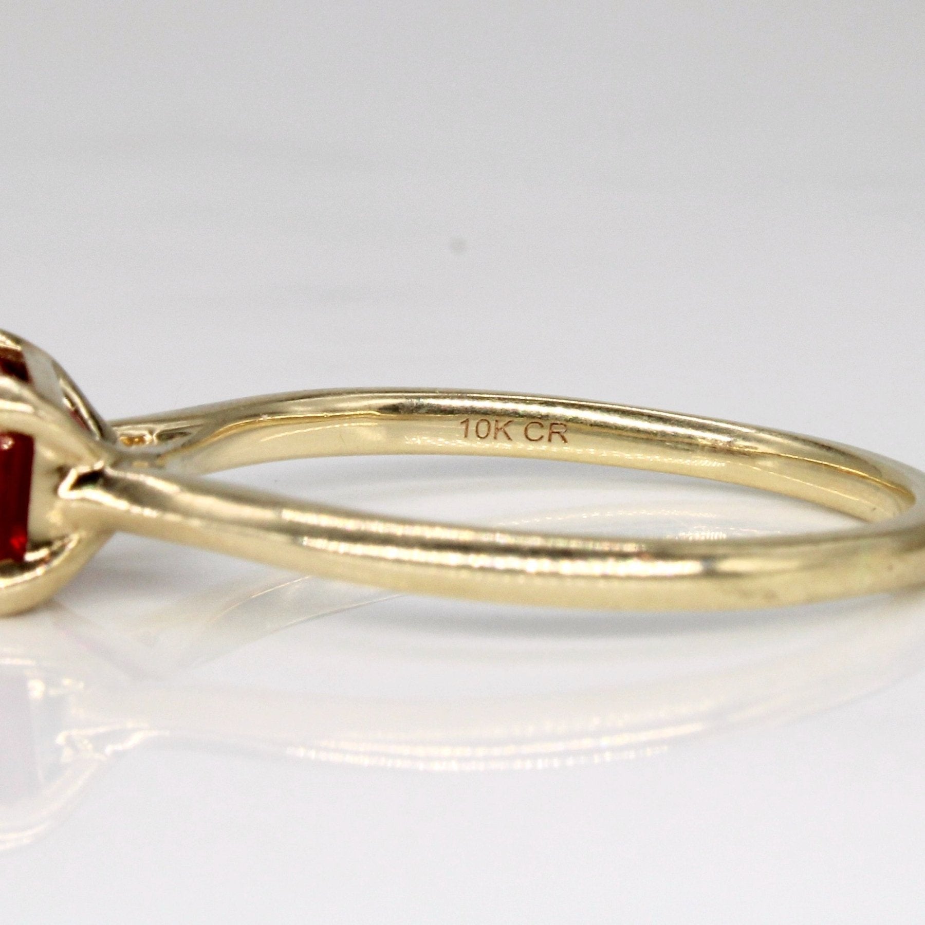 'Michael Hill' Synthetic Ruby Ring | 2.00ct | SZ 9.75 | - 100 Ways