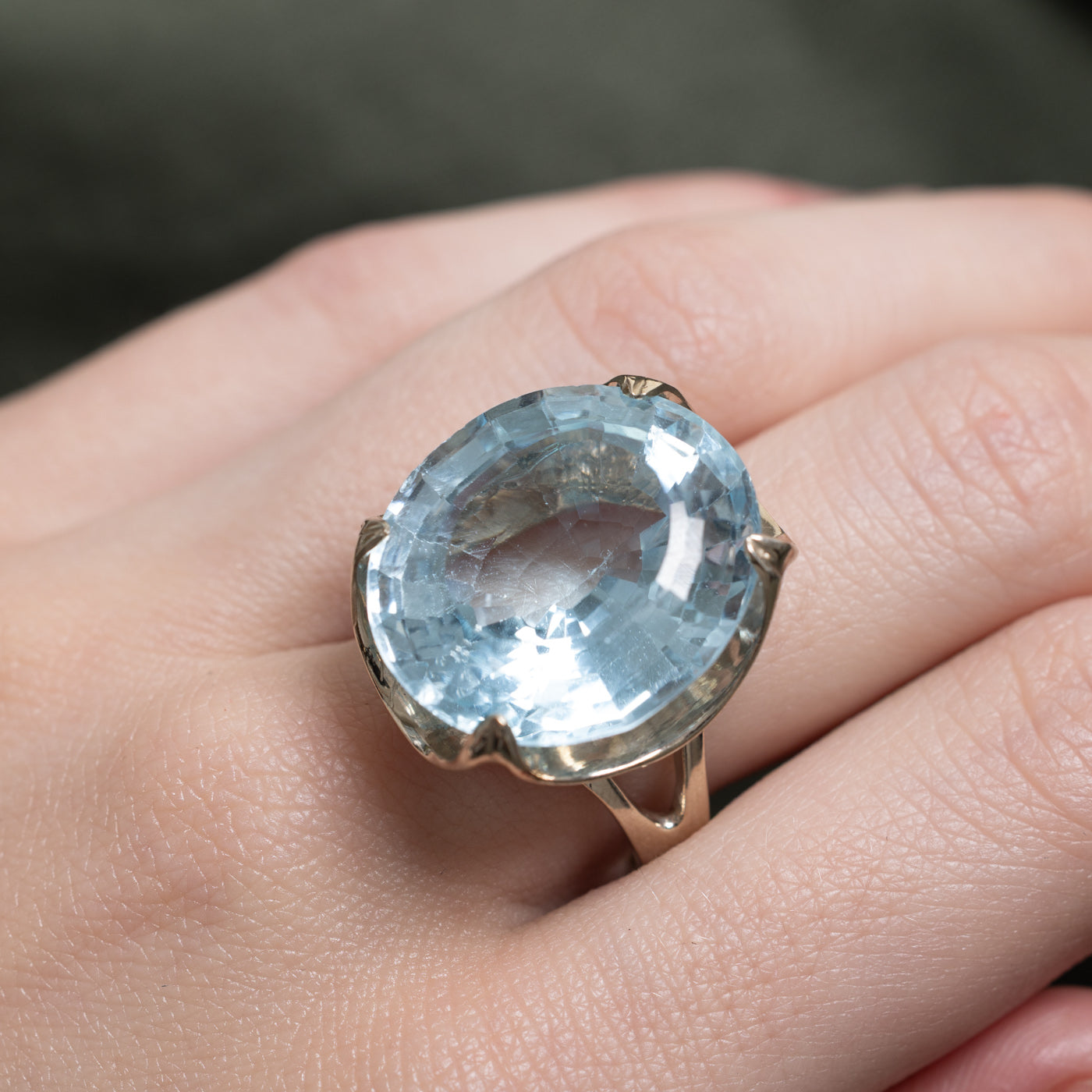 Oval Cut Blue Topaz Cocktail Ring | 37.5ct | SZ 7.75 |