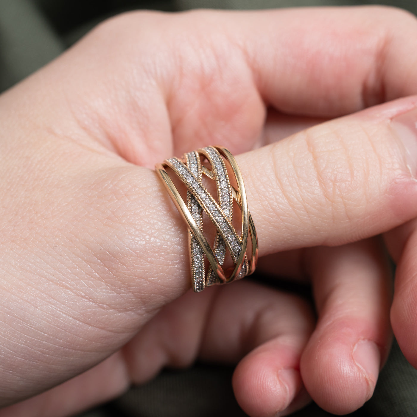 Pavé Set Diamond Multi Cross Over Ring | 0.14ctw | SZ 9.5 |