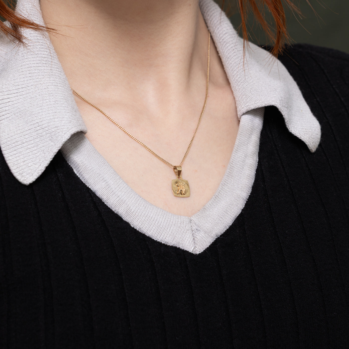 10k Yellow Gold Aquarius Zodiac Pendant