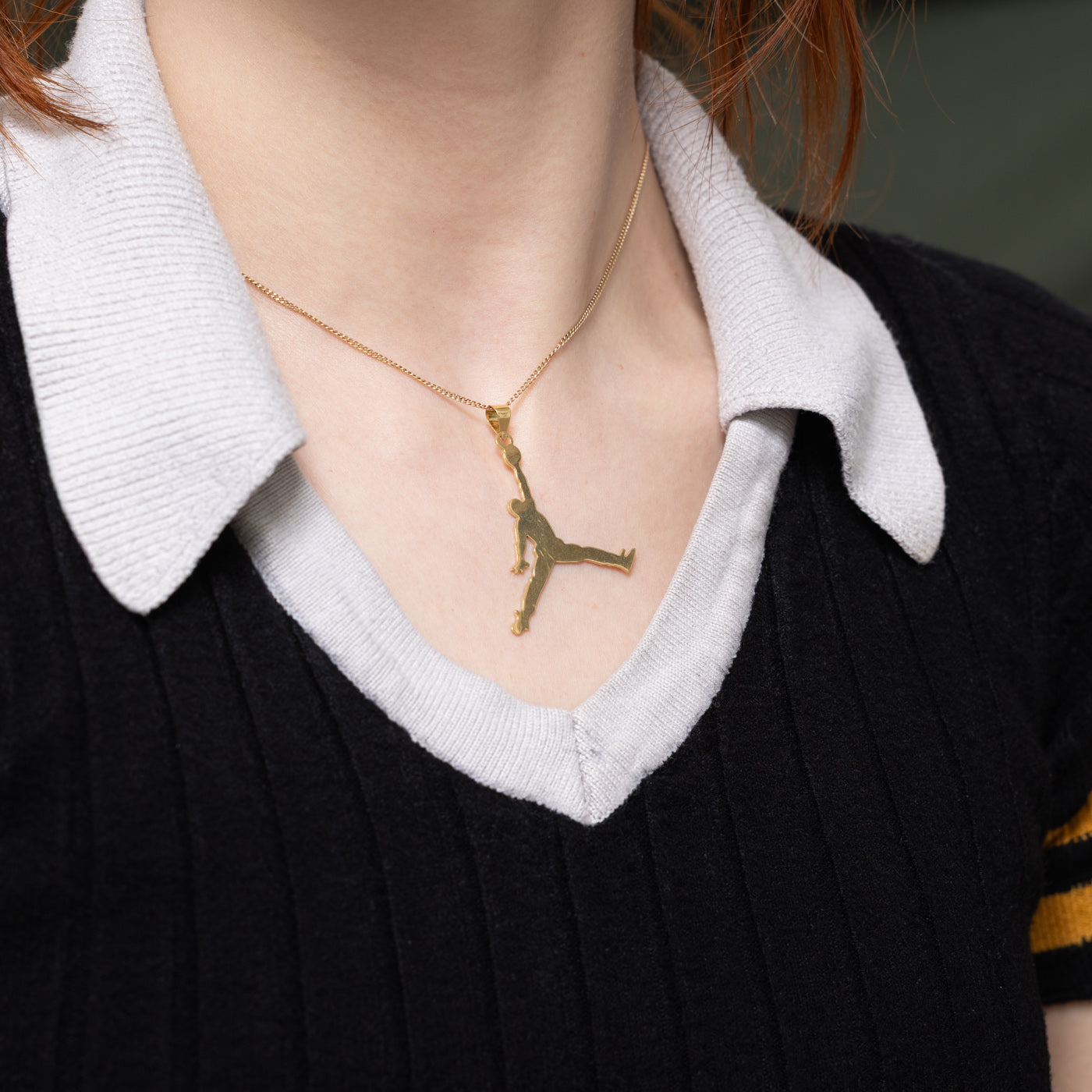 18k Yellow Gold Air Jordan Jumpman Logo Pendant