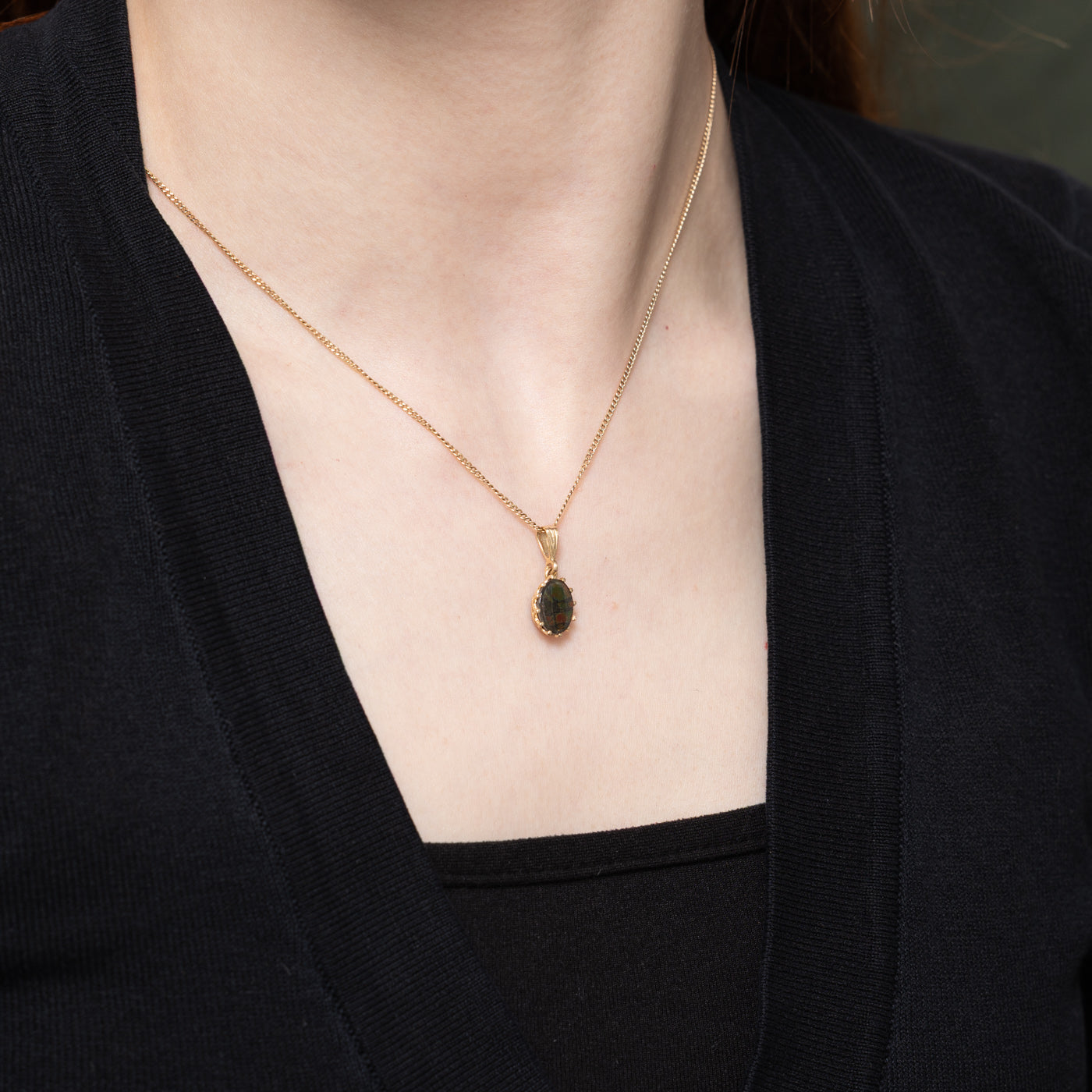 Oval Cabochon Ammolite Pendant